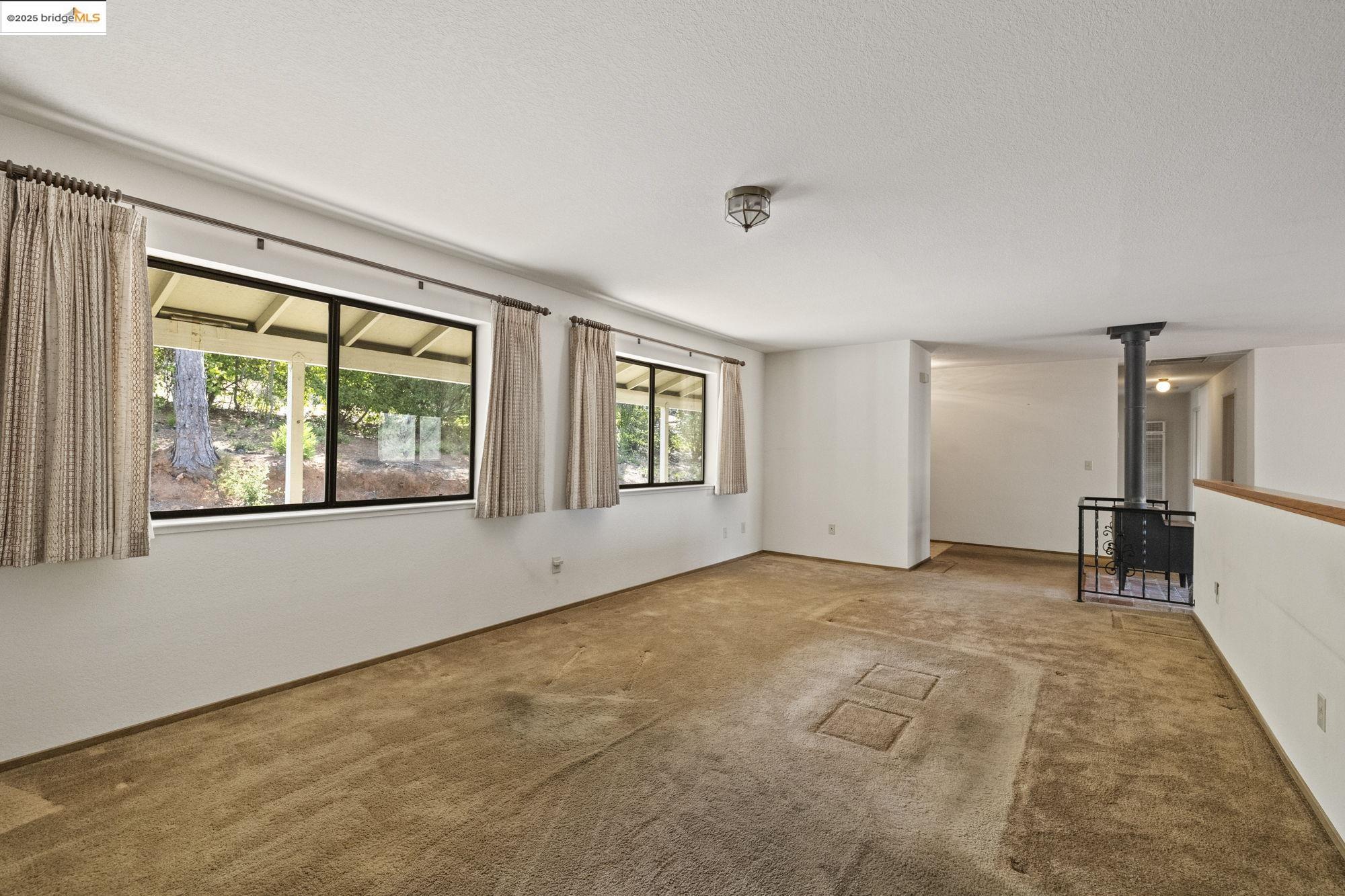 11828 Campo Seco Rd