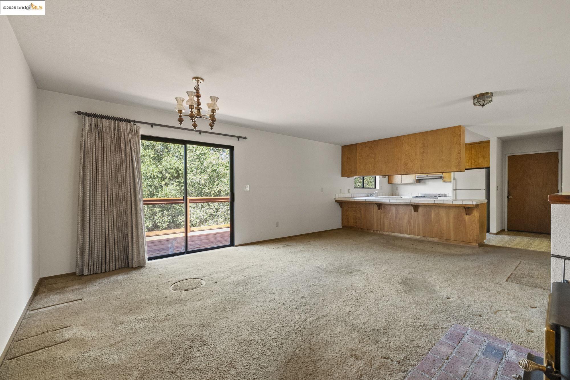 11828 Campo Seco Rd