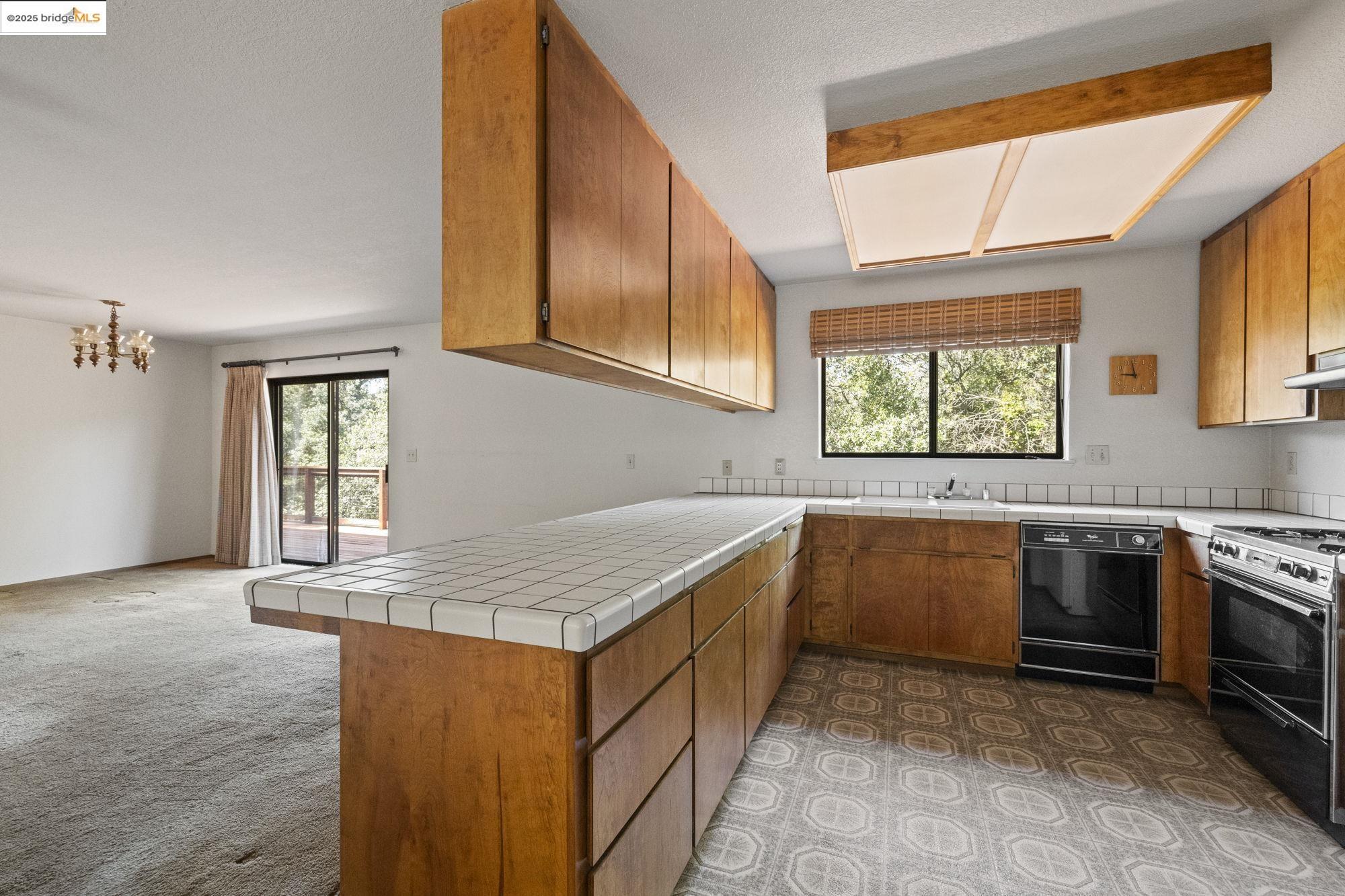 11828 Campo Seco Rd