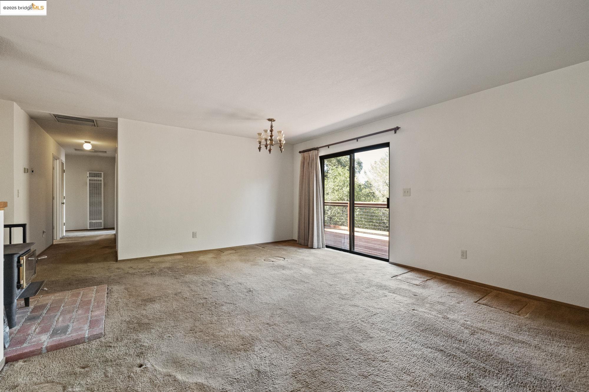 11828 Campo Seco Rd