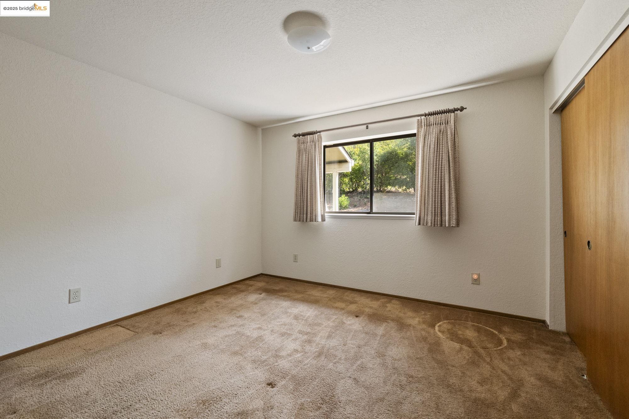 11828 Campo Seco Rd