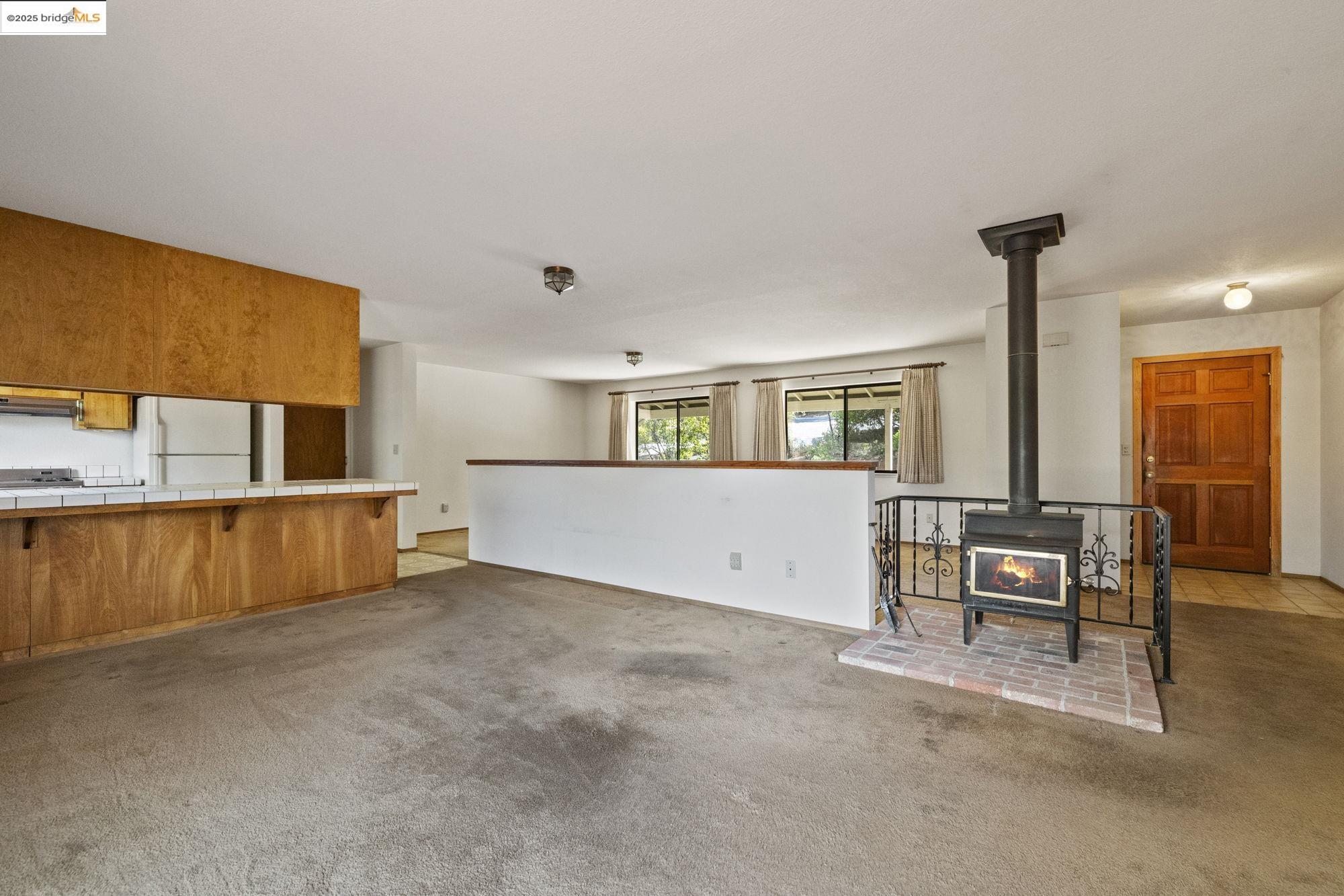 11828 Campo Seco Rd