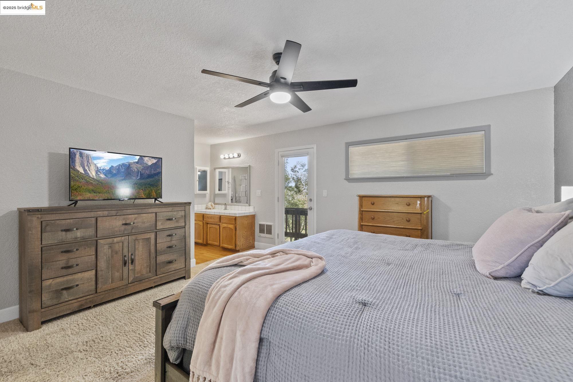14130 Oak Knoll Rd