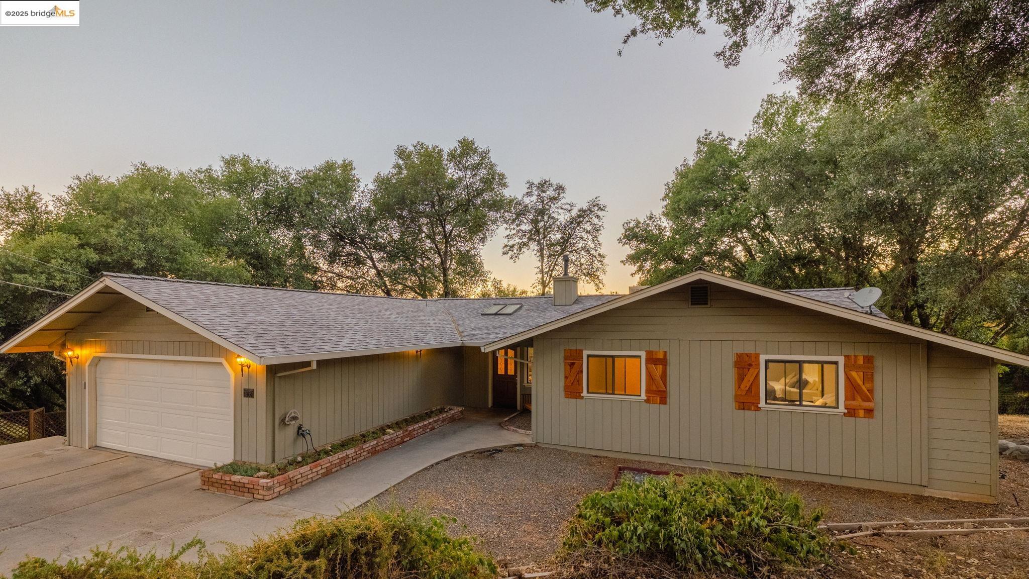 14130 Oak Knoll Rd