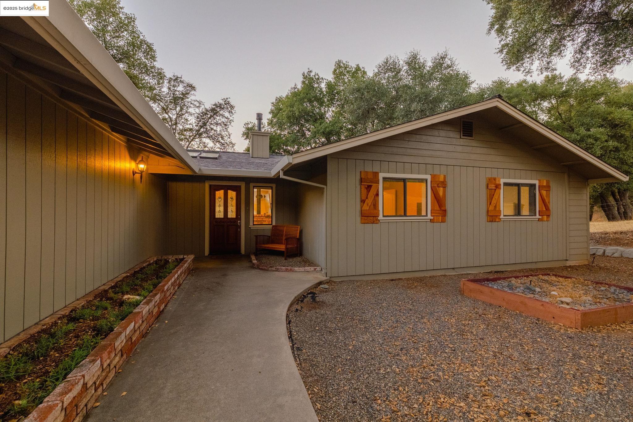14130 Oak Knoll Rd
