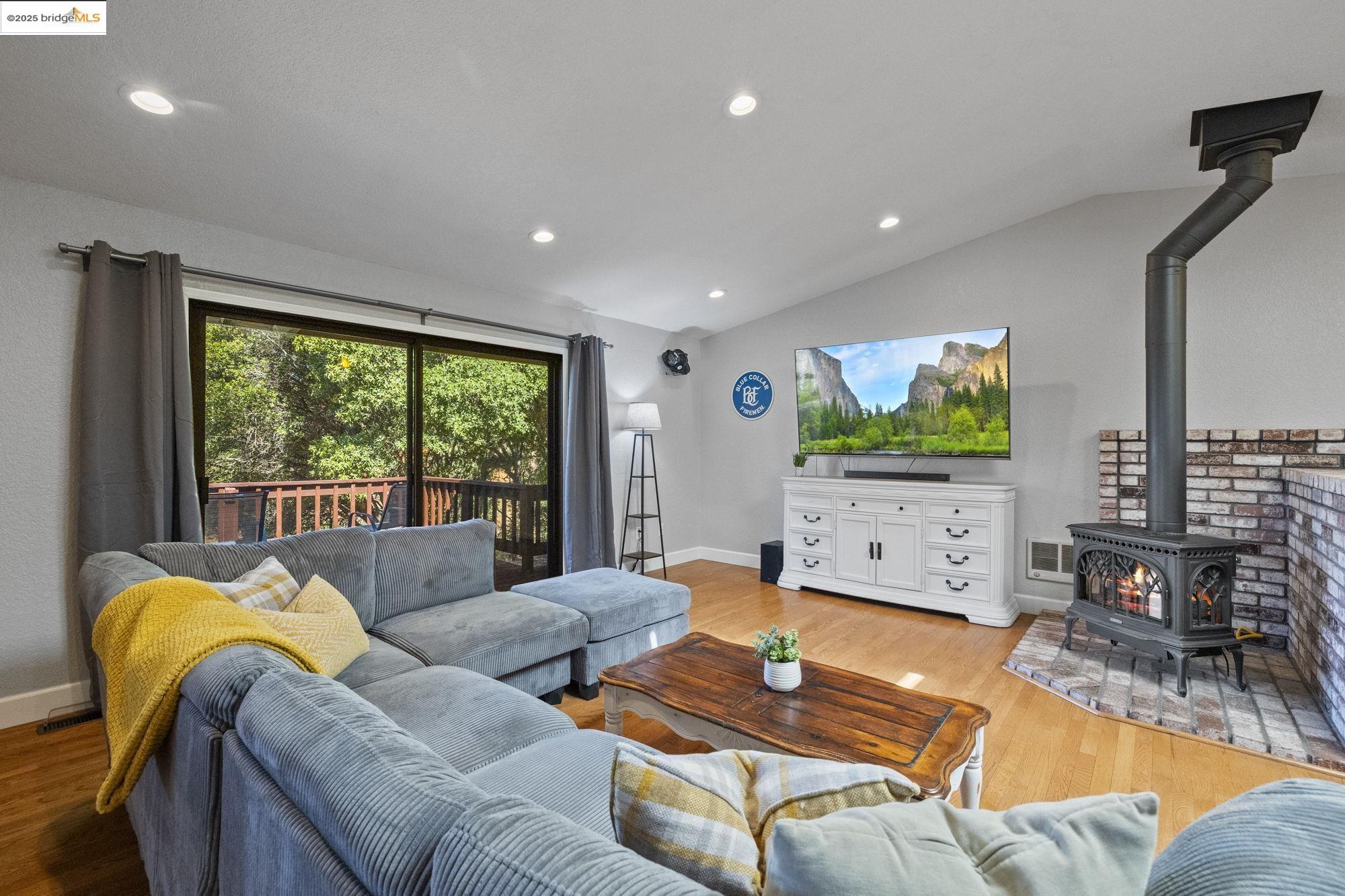 14130 Oak Knoll Rd