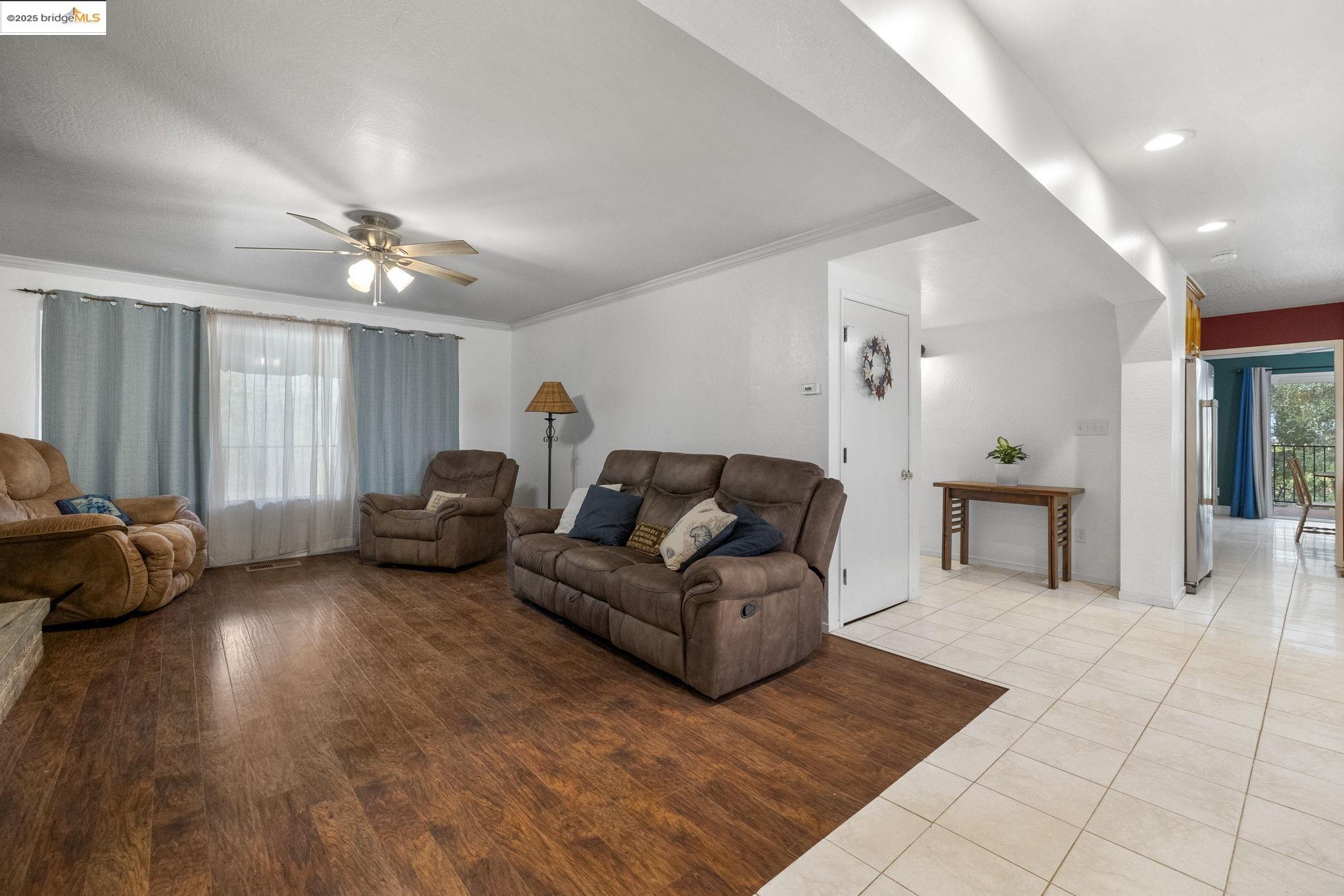 21550 Phoenix Lake Rd