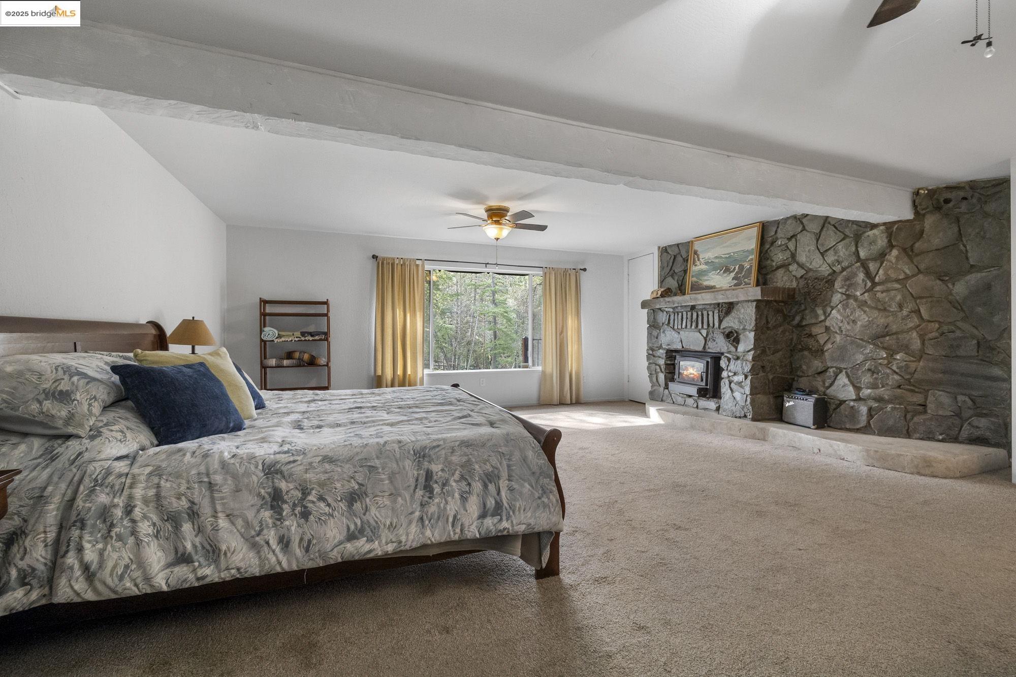 21550 Phoenix Lake Rd