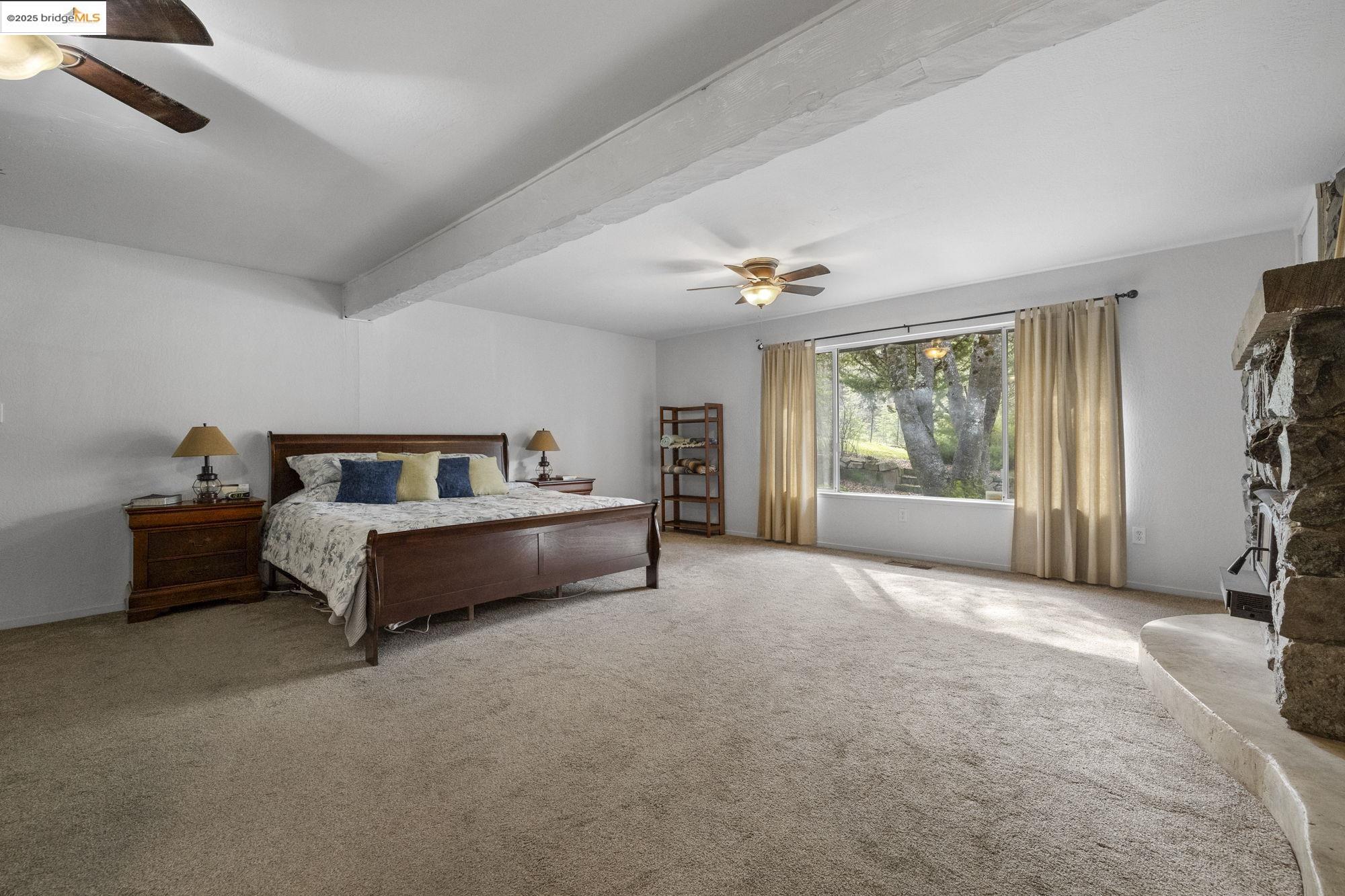 21550 Phoenix Lake Rd