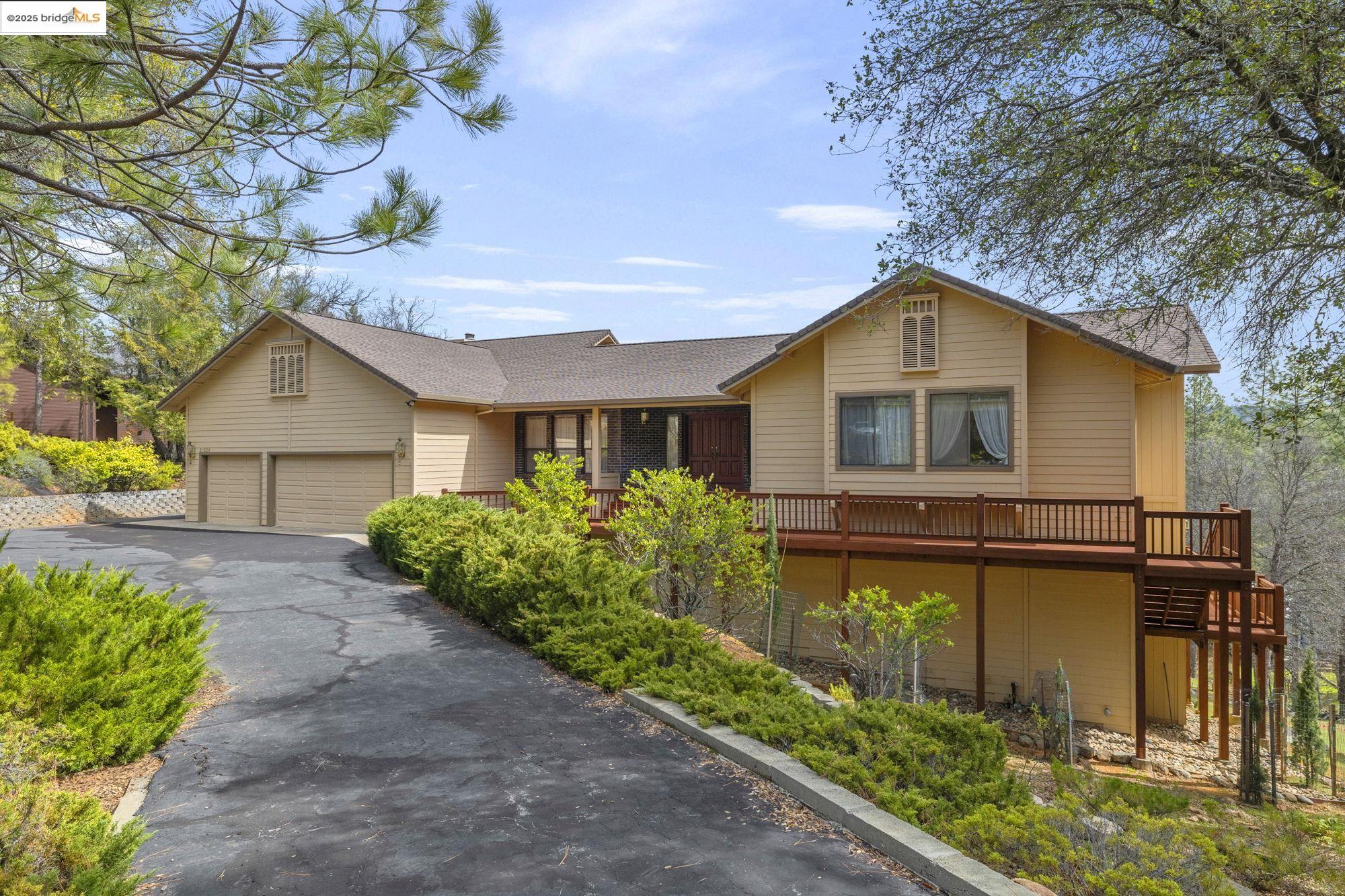 21320 Oneto Dr