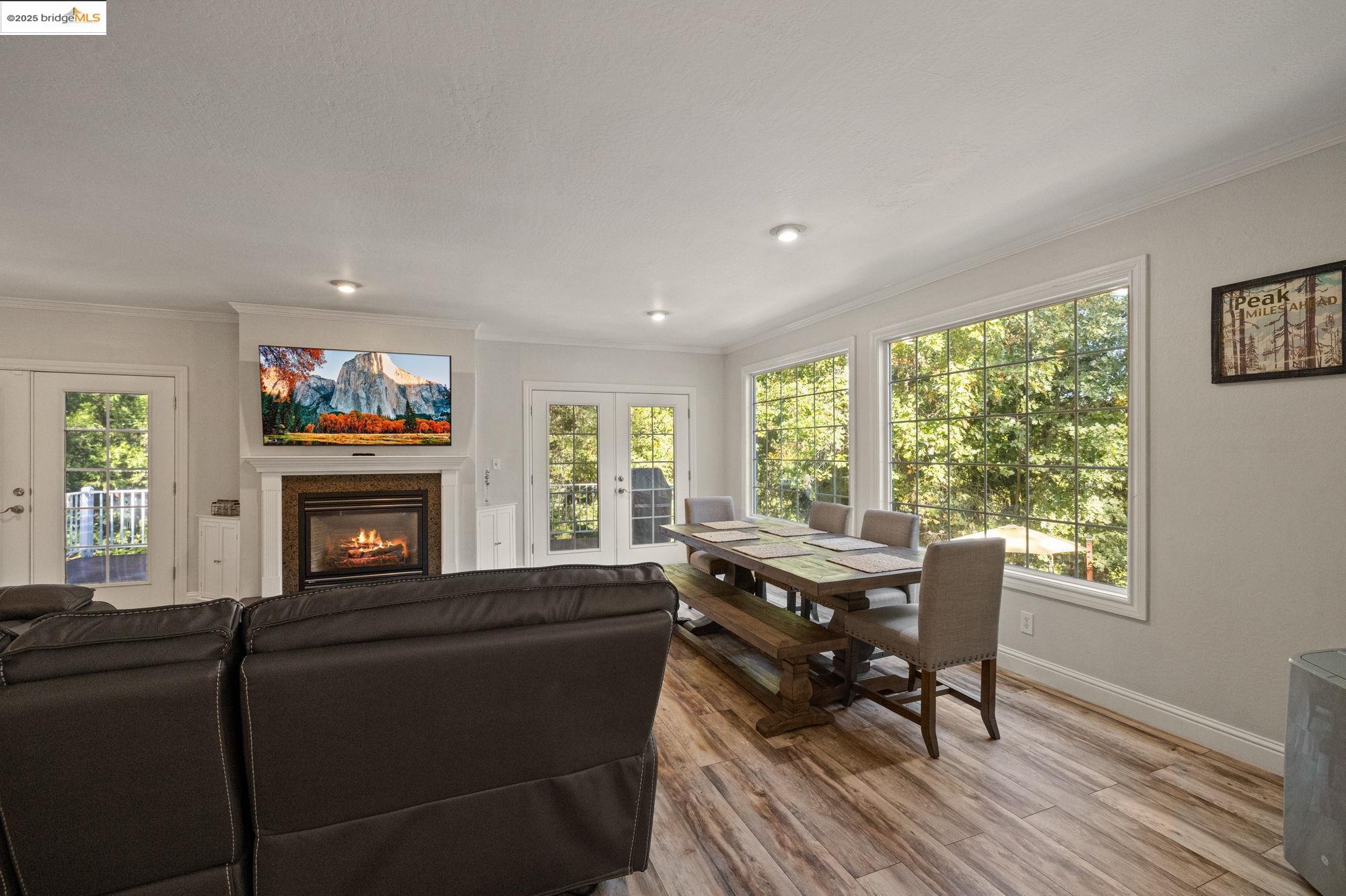 23890 Yellow Pine Rd