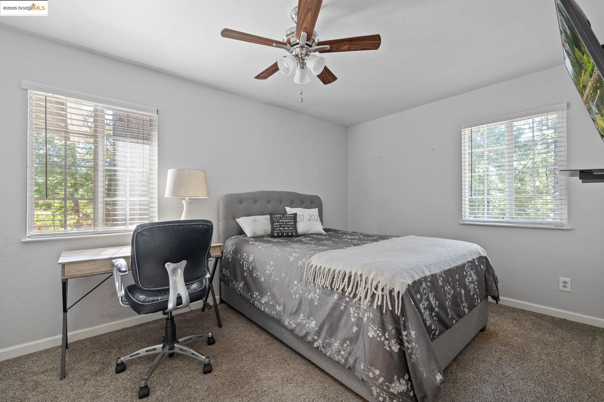 23890 Yellow Pine Rd