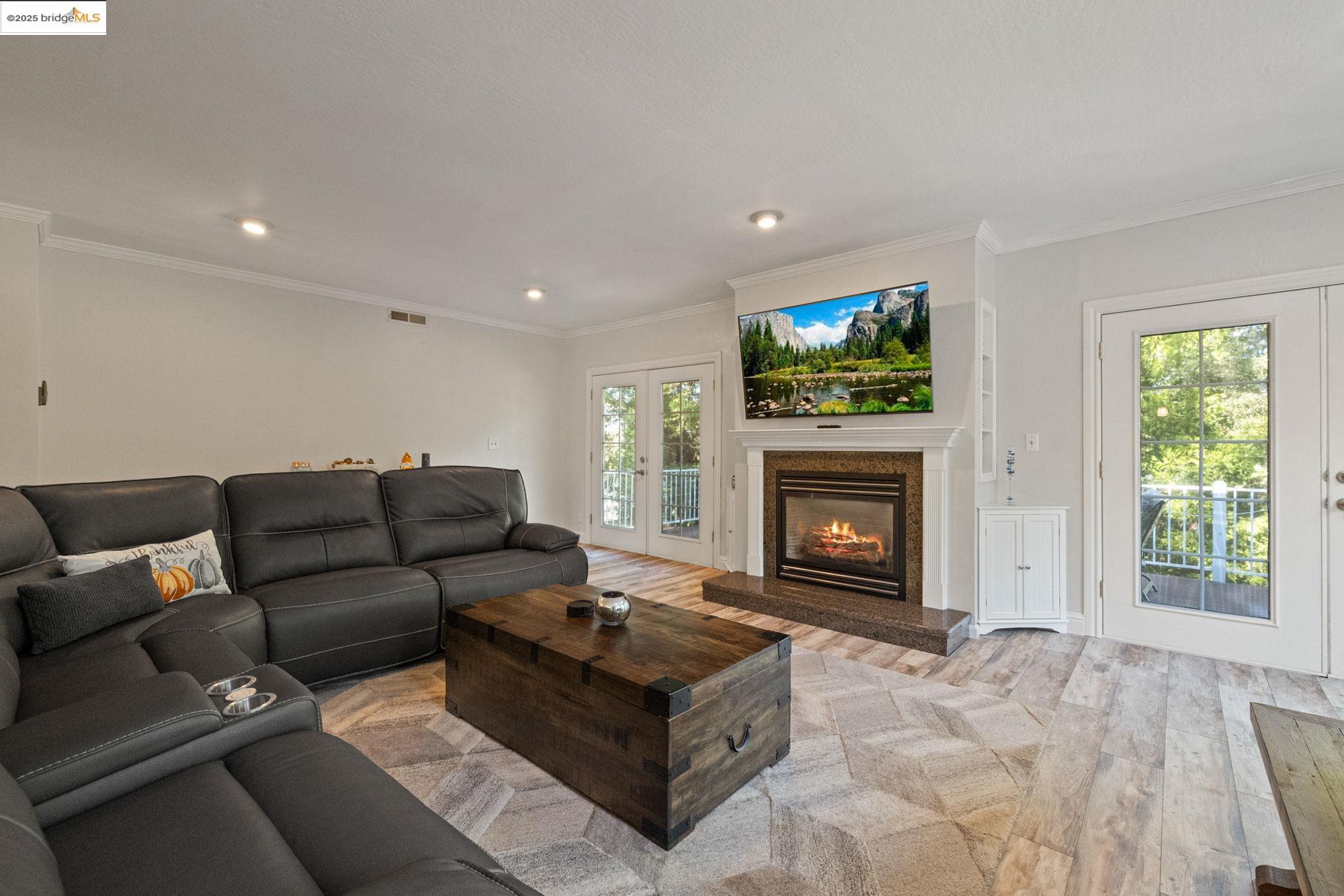 23890 Yellow Pine Rd