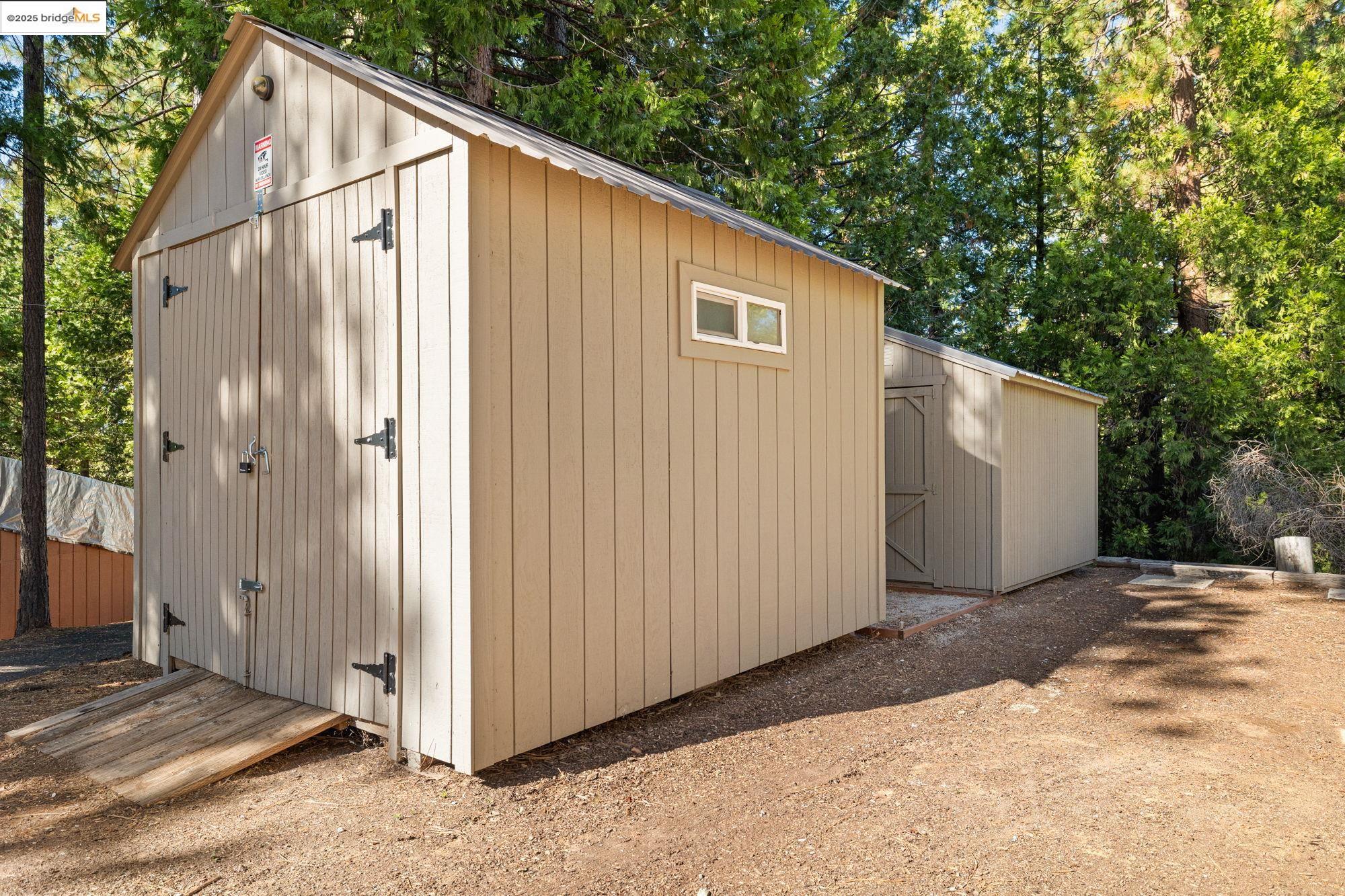 23890 Yellow Pine Rd