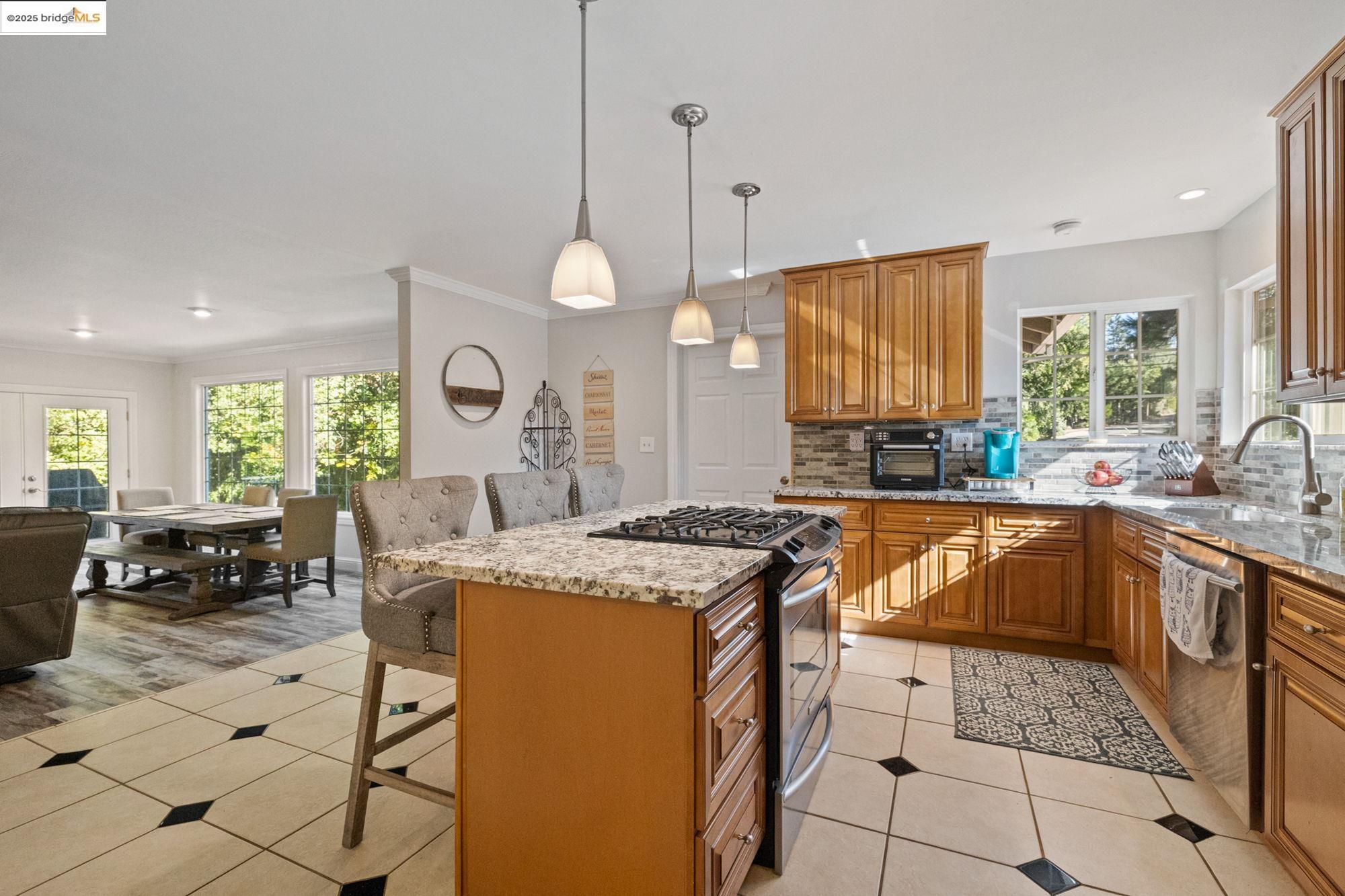 23890 Yellow Pine Rd