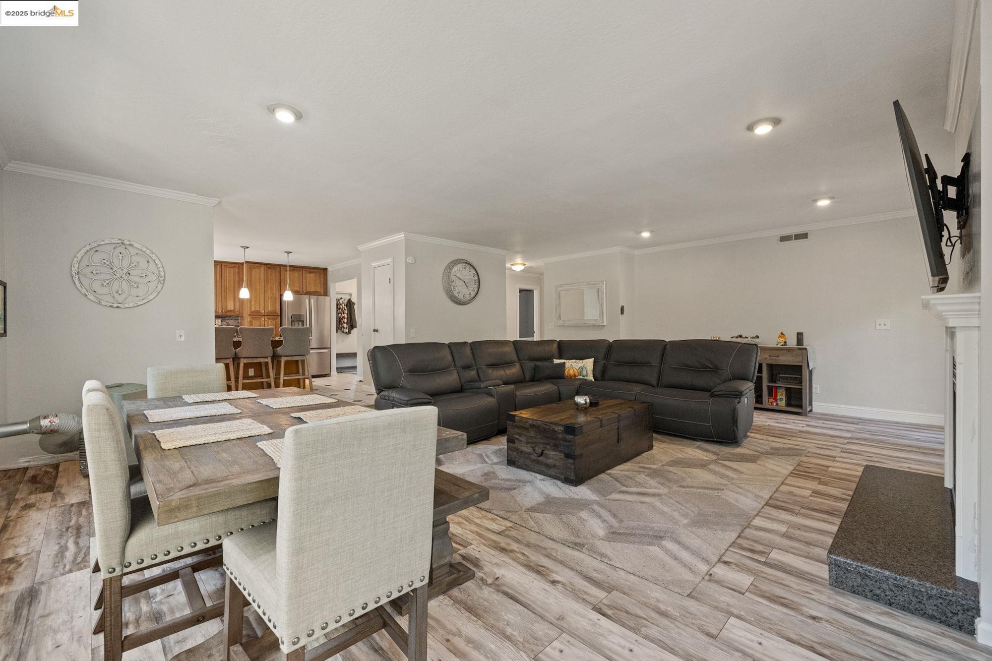 23890 Yellow Pine Rd