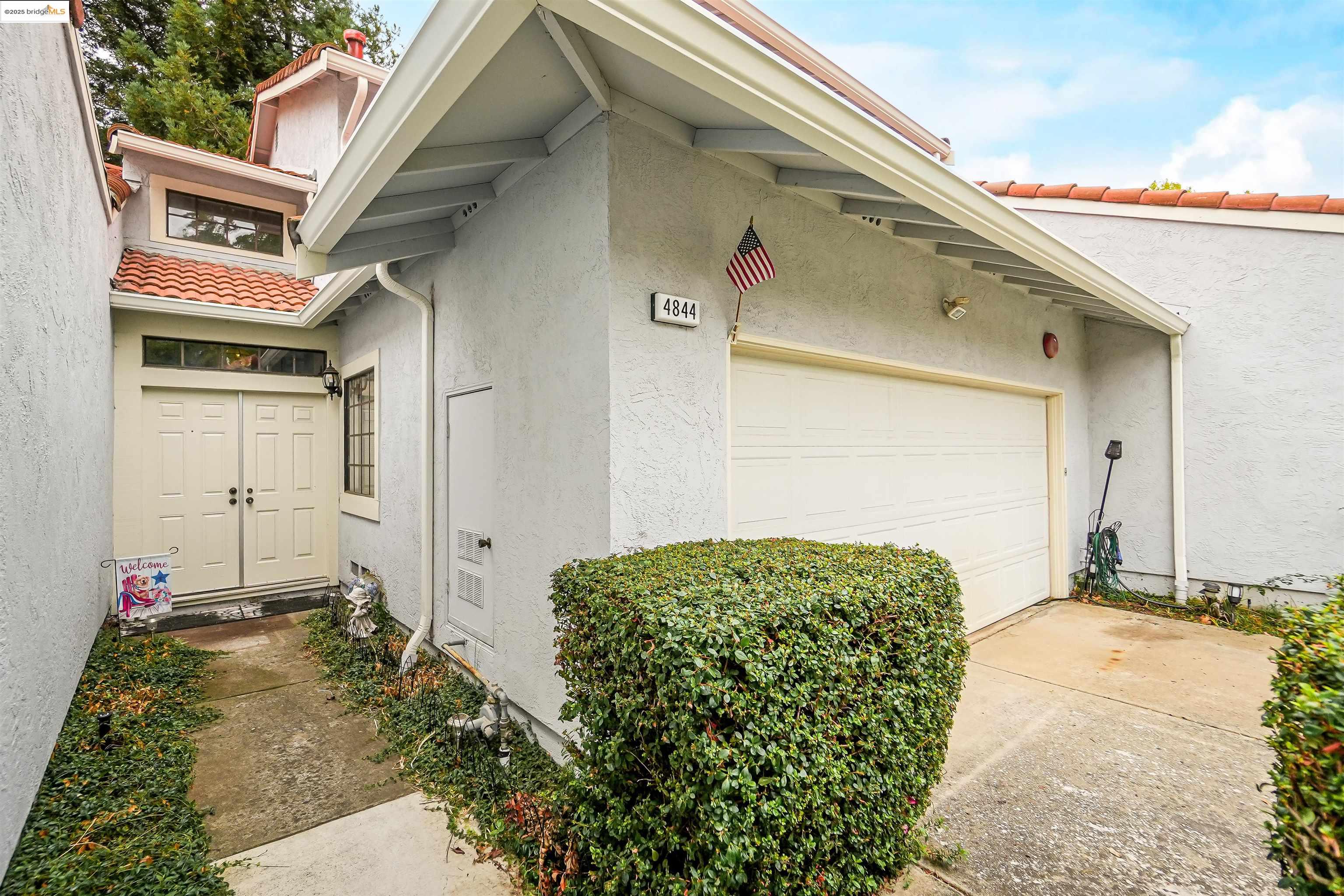 4844 Mulqueeney Cmn