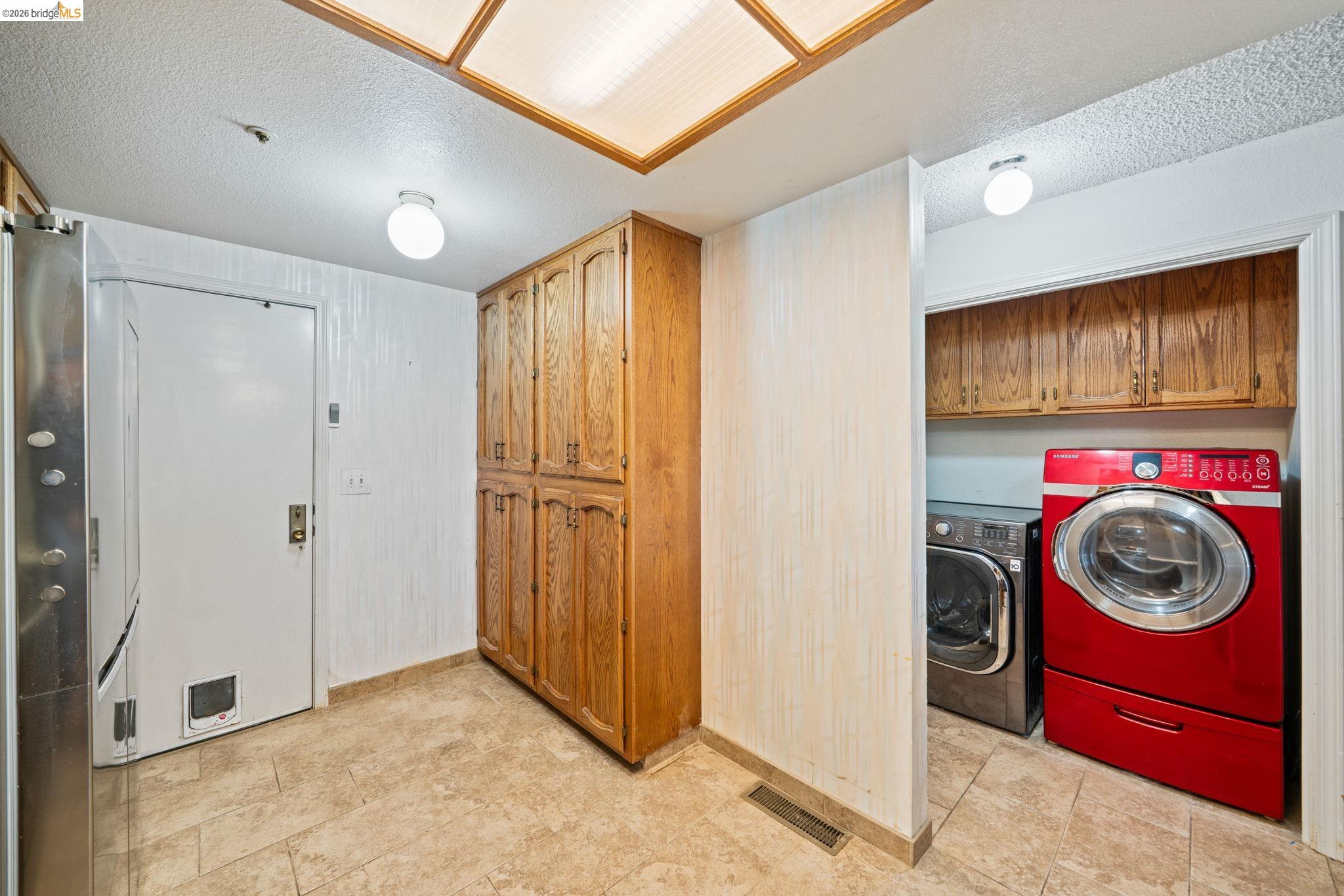 4844 Mulqueeney Cmn