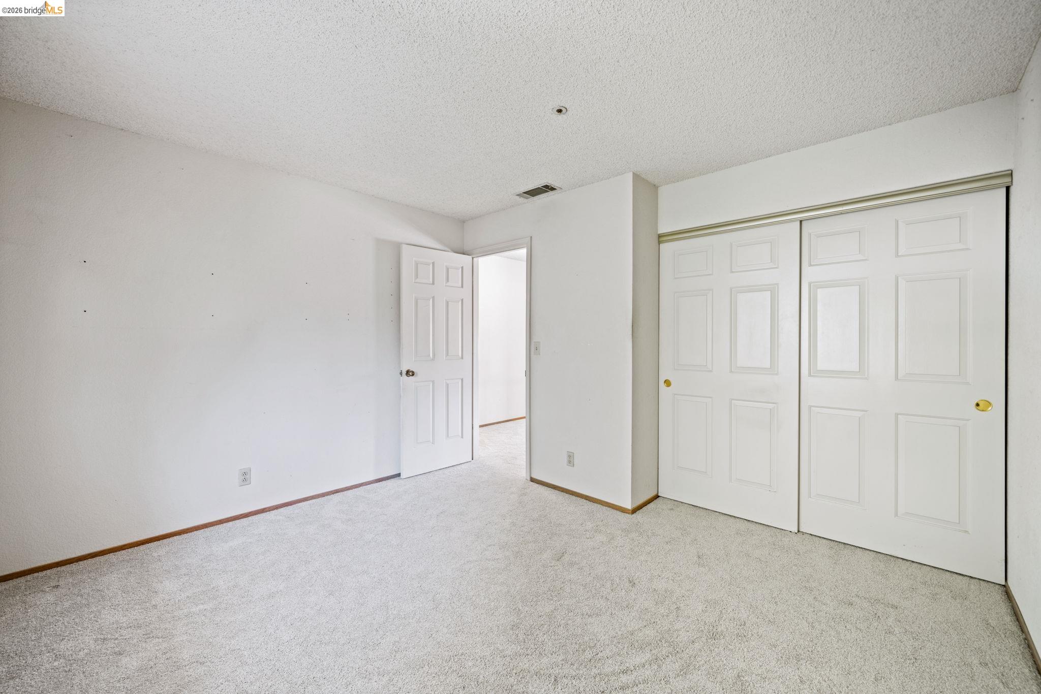 4844 Mulqueeney Cmn