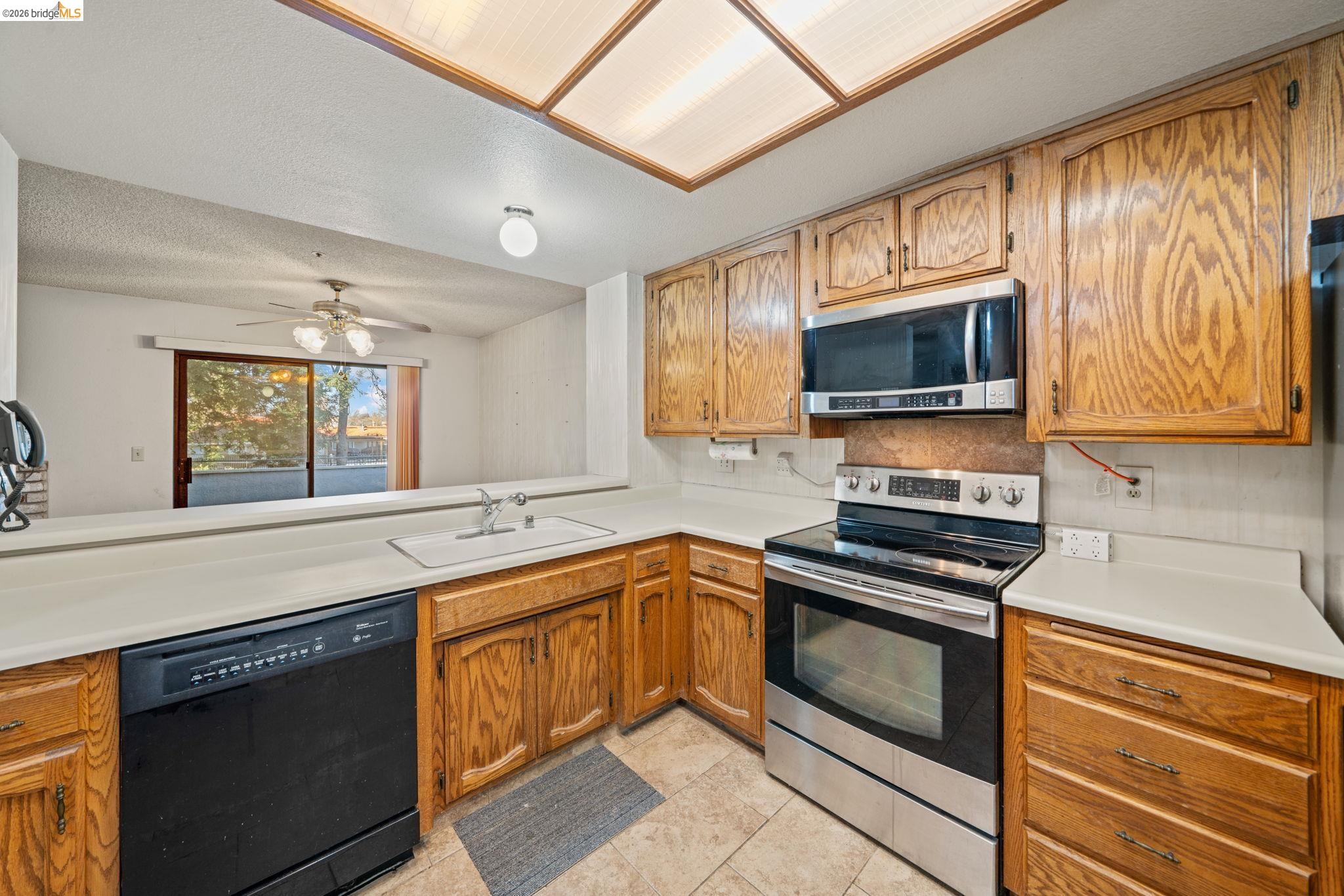 4844 Mulqueeney Cmn