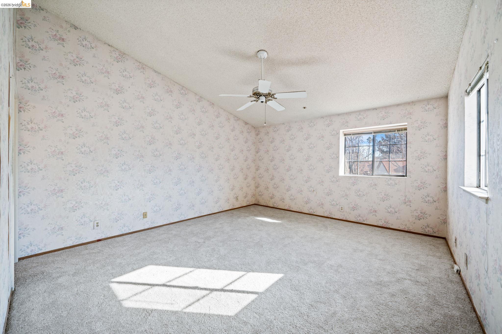 4844 Mulqueeney Cmn