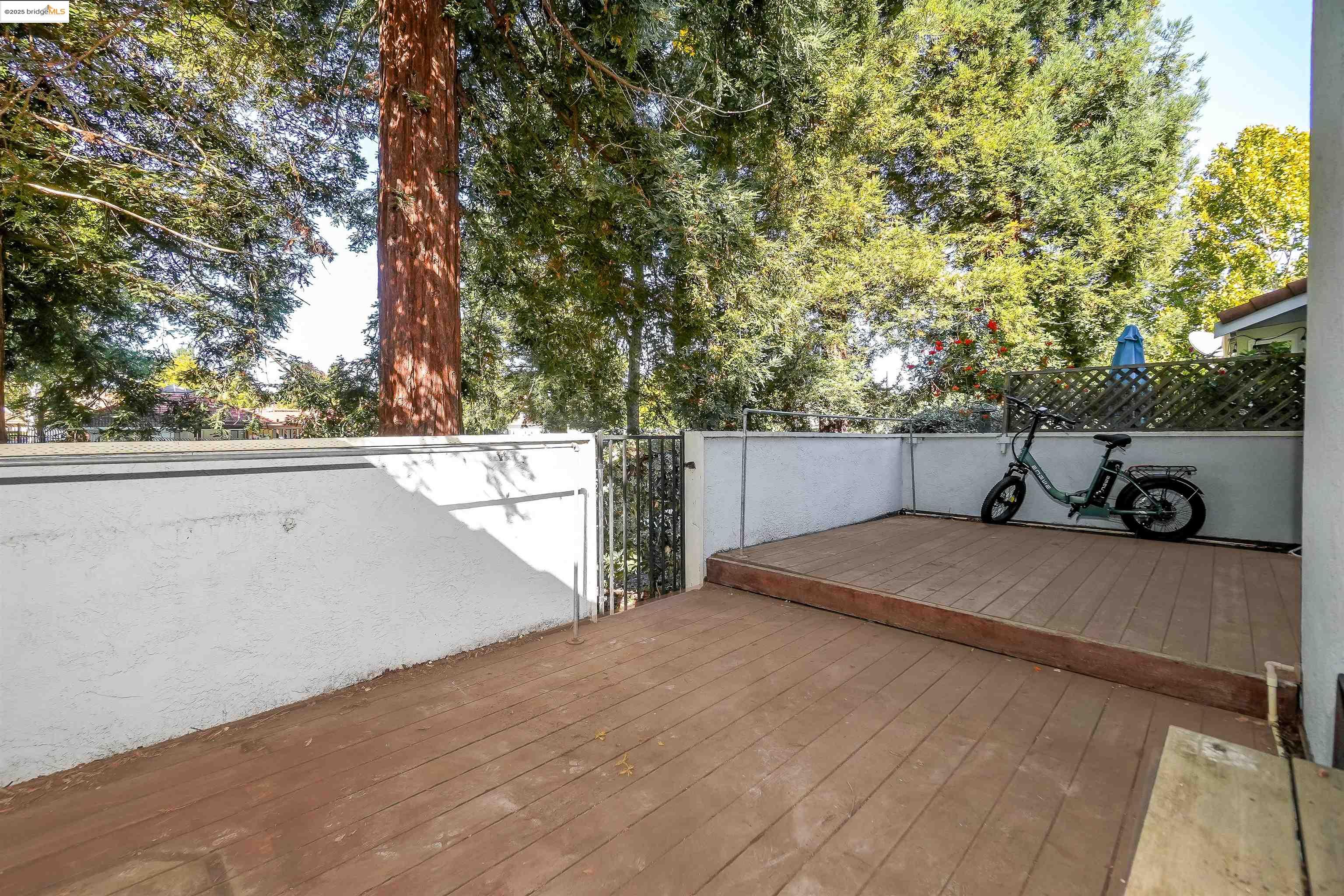 4844 Mulqueeney Cmn