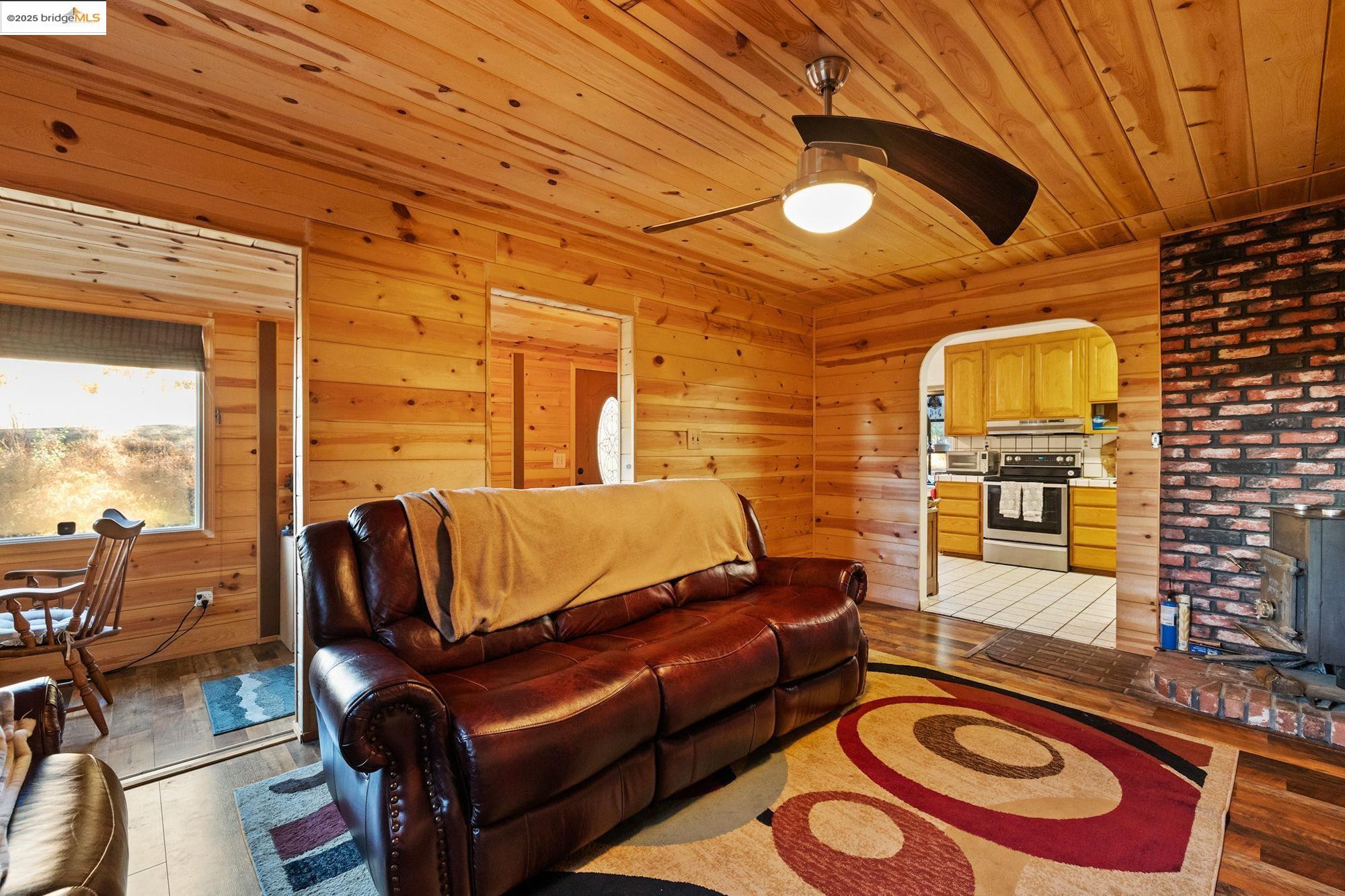 15895 Morris Rd, Sonora