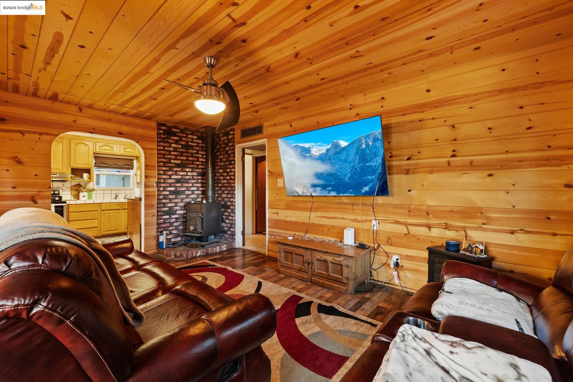 15895 Morris Rd, Sonora