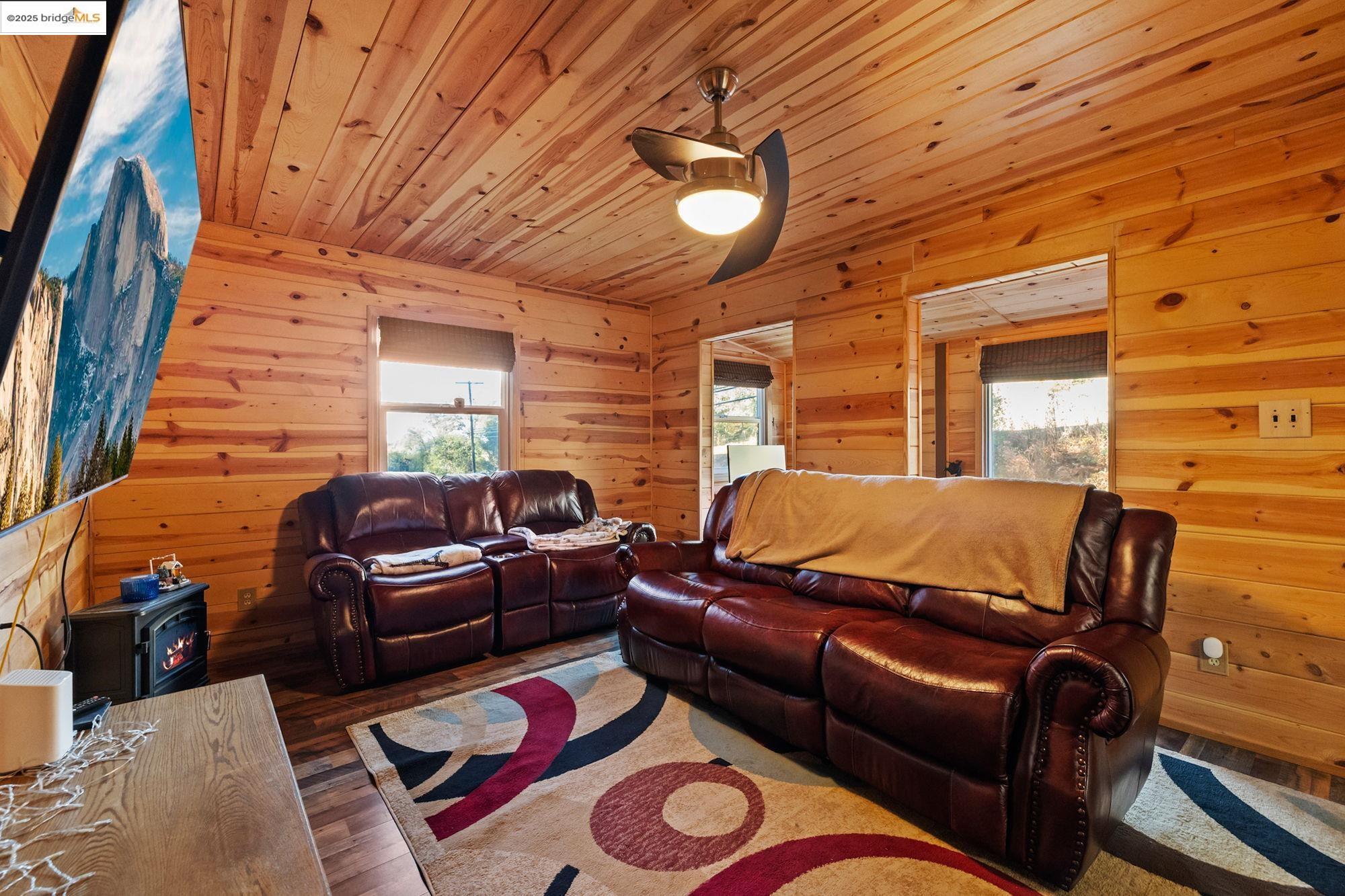 15895 Morris Rd, Sonora