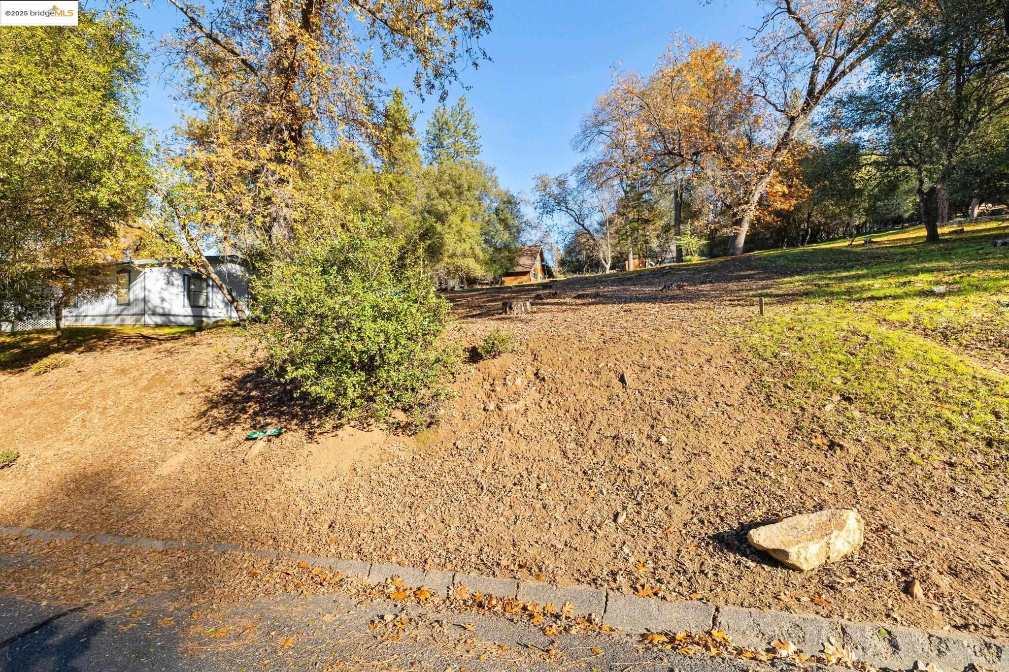 8/143 Hillhurst Cr