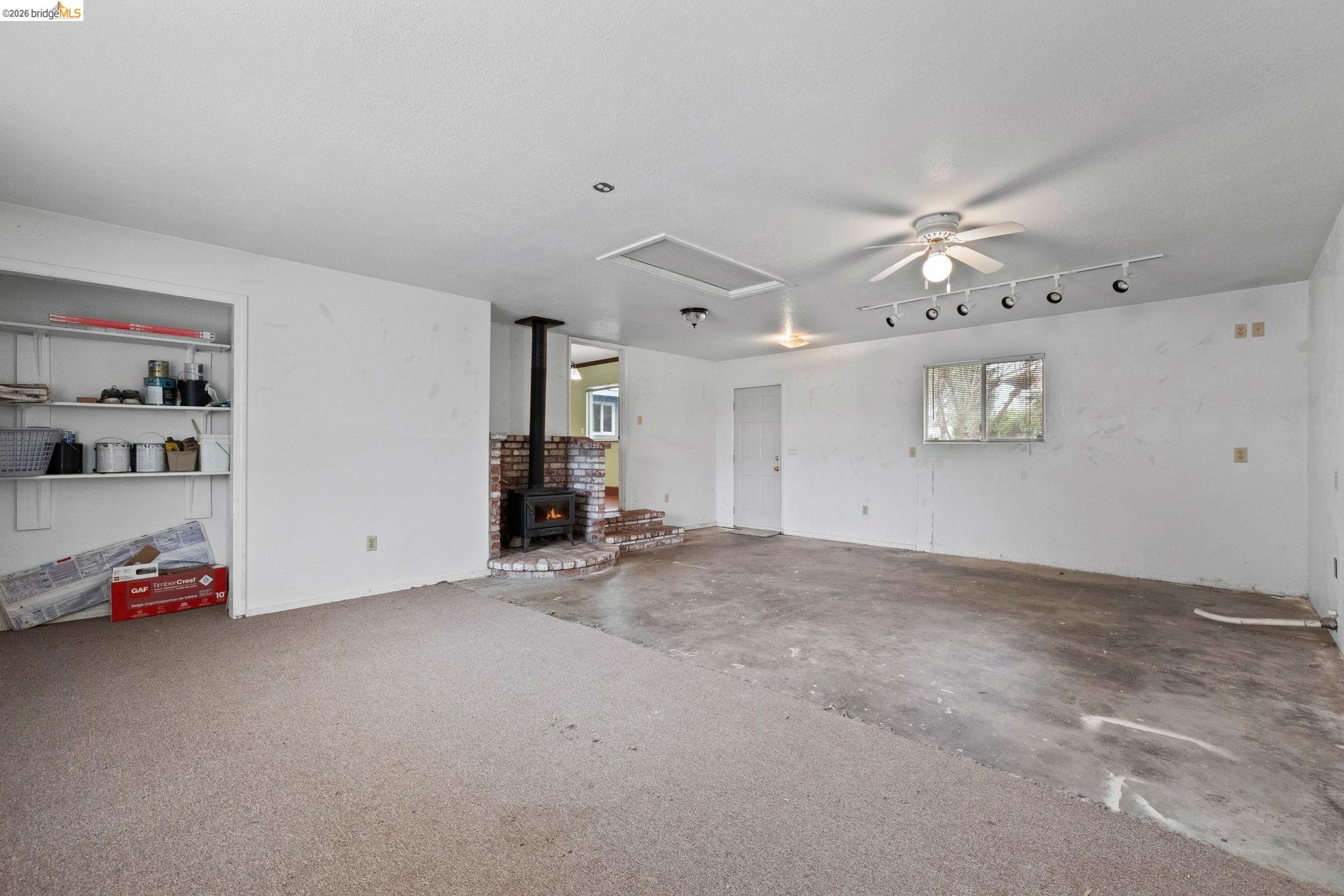 20440 W Walnut Dr