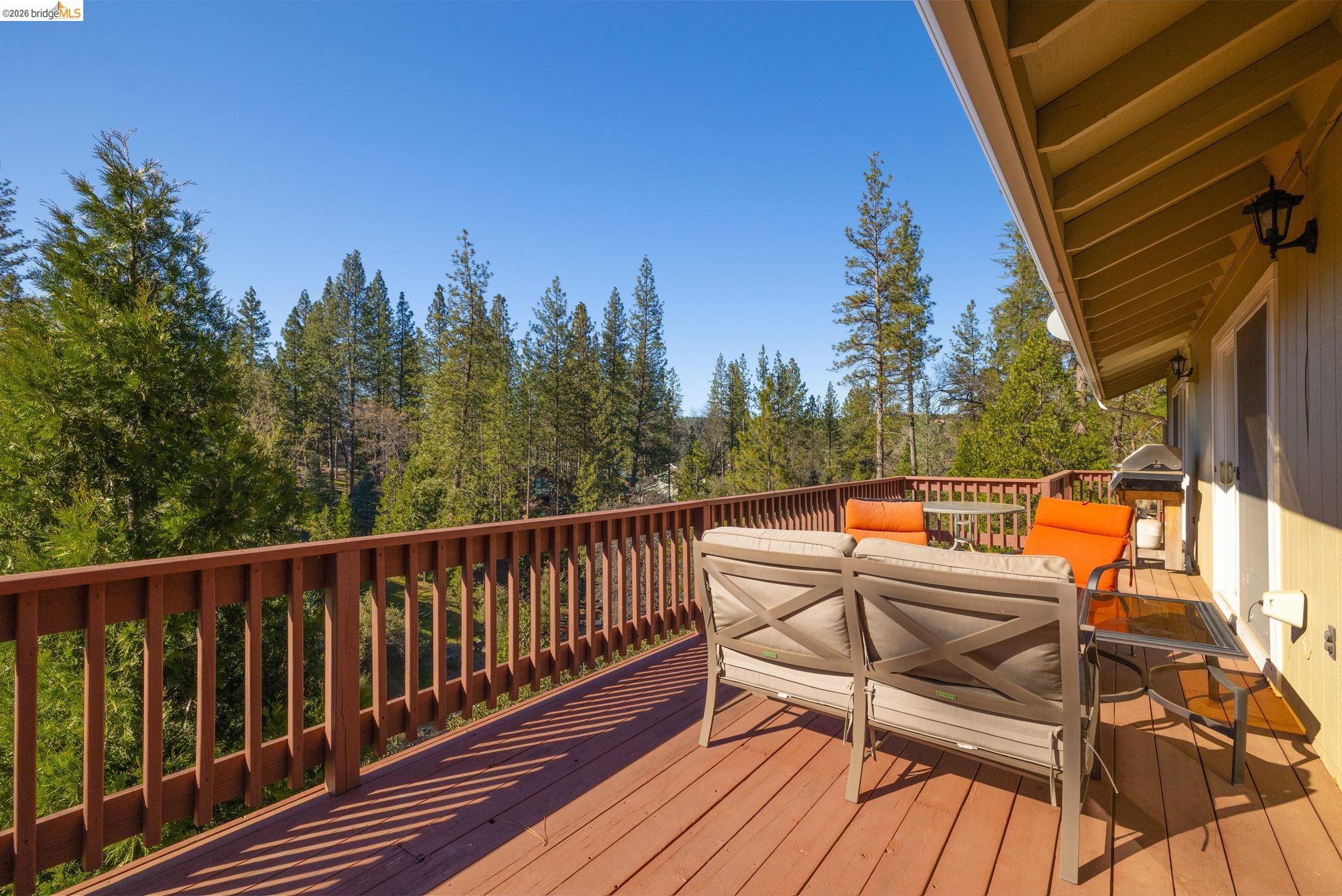 20024 Lower Skyridge Dr