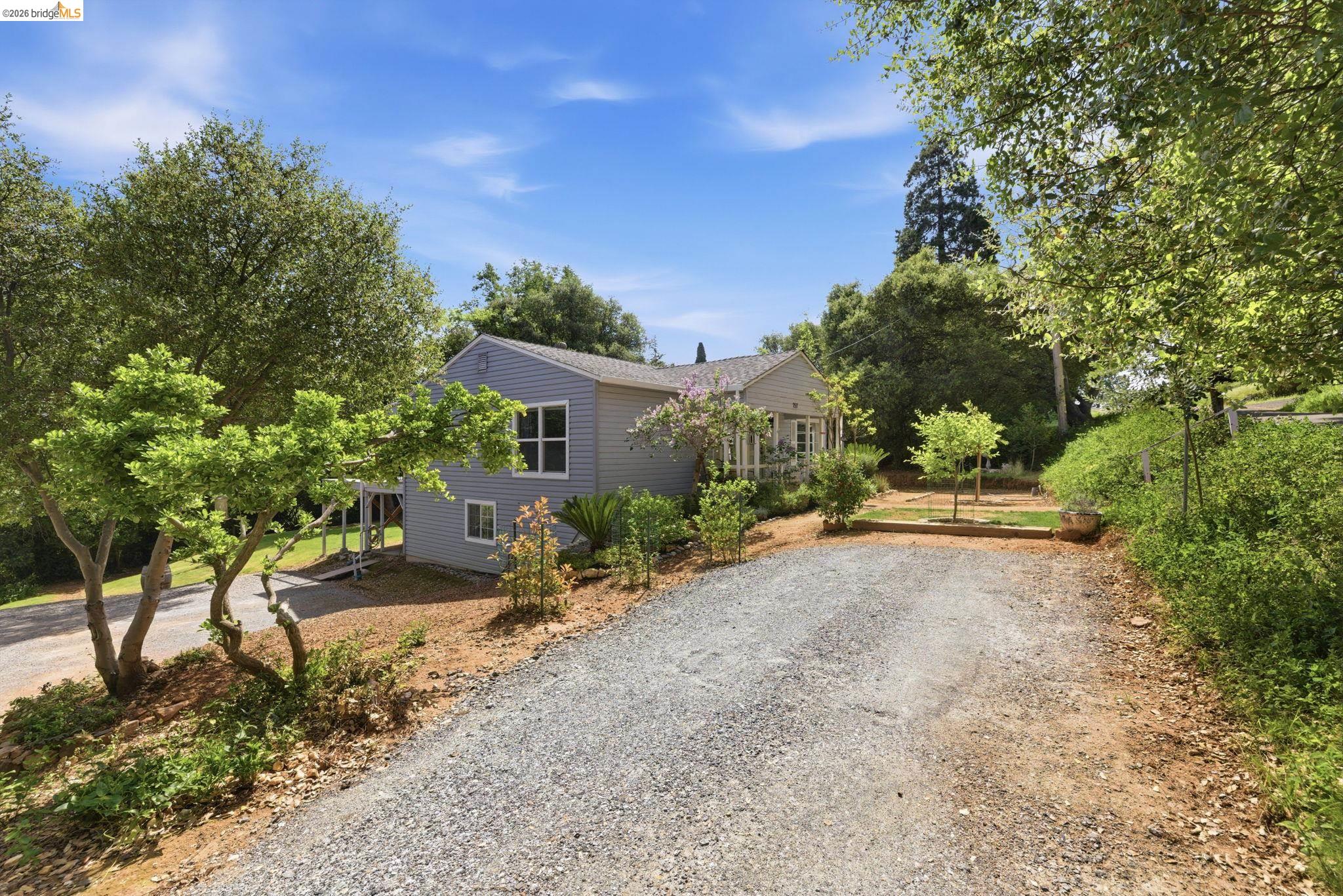 757 E Bald Mountain Rd