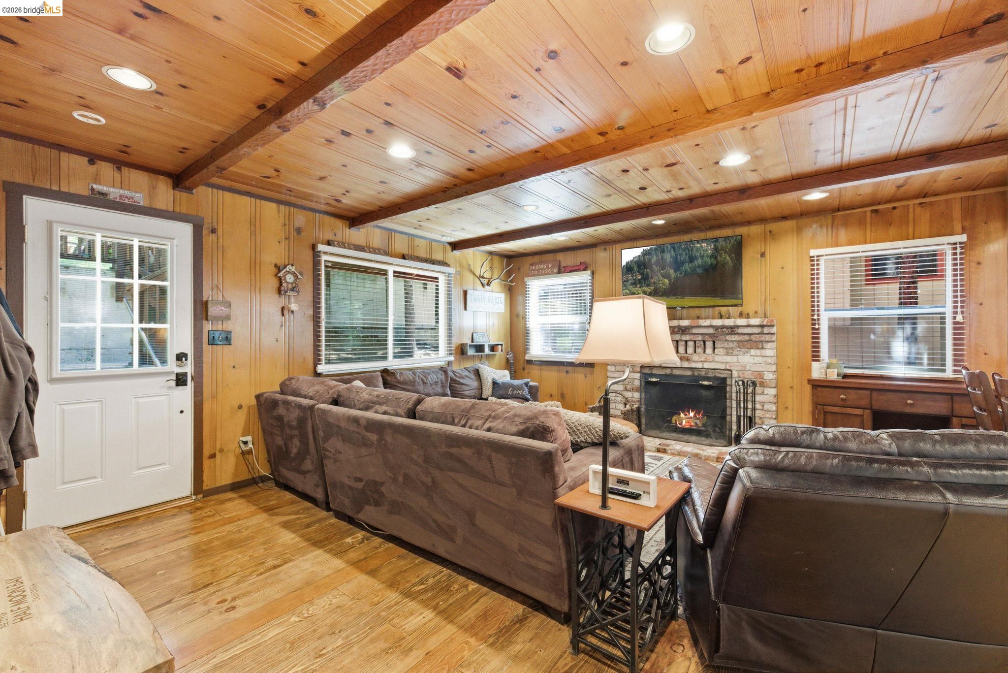 22334 Twain Harte Drive