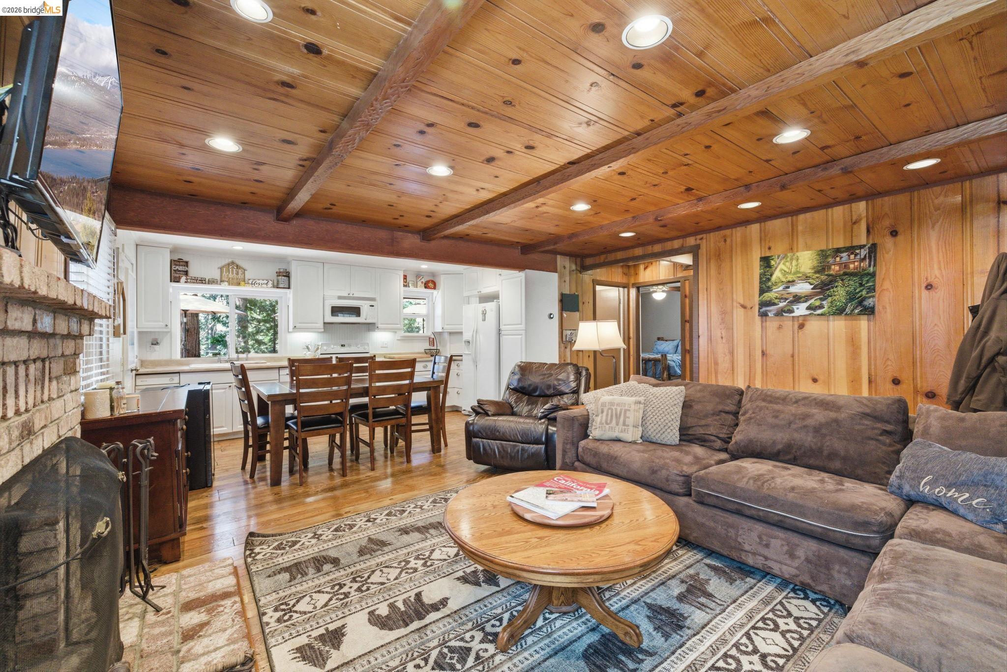 22334 Twain Harte Drive