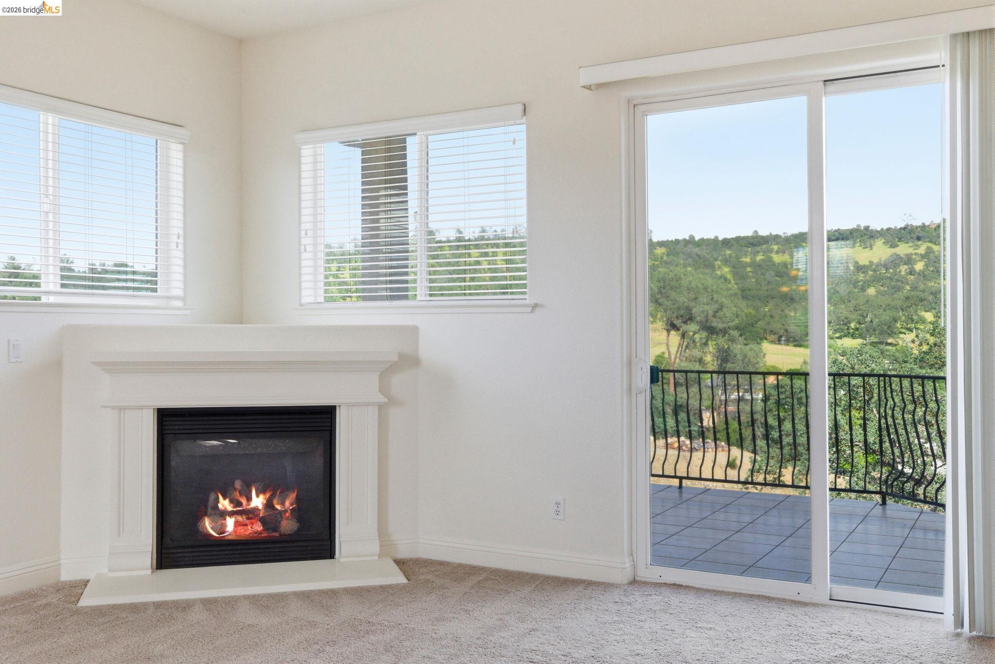 32 Apollo Ln