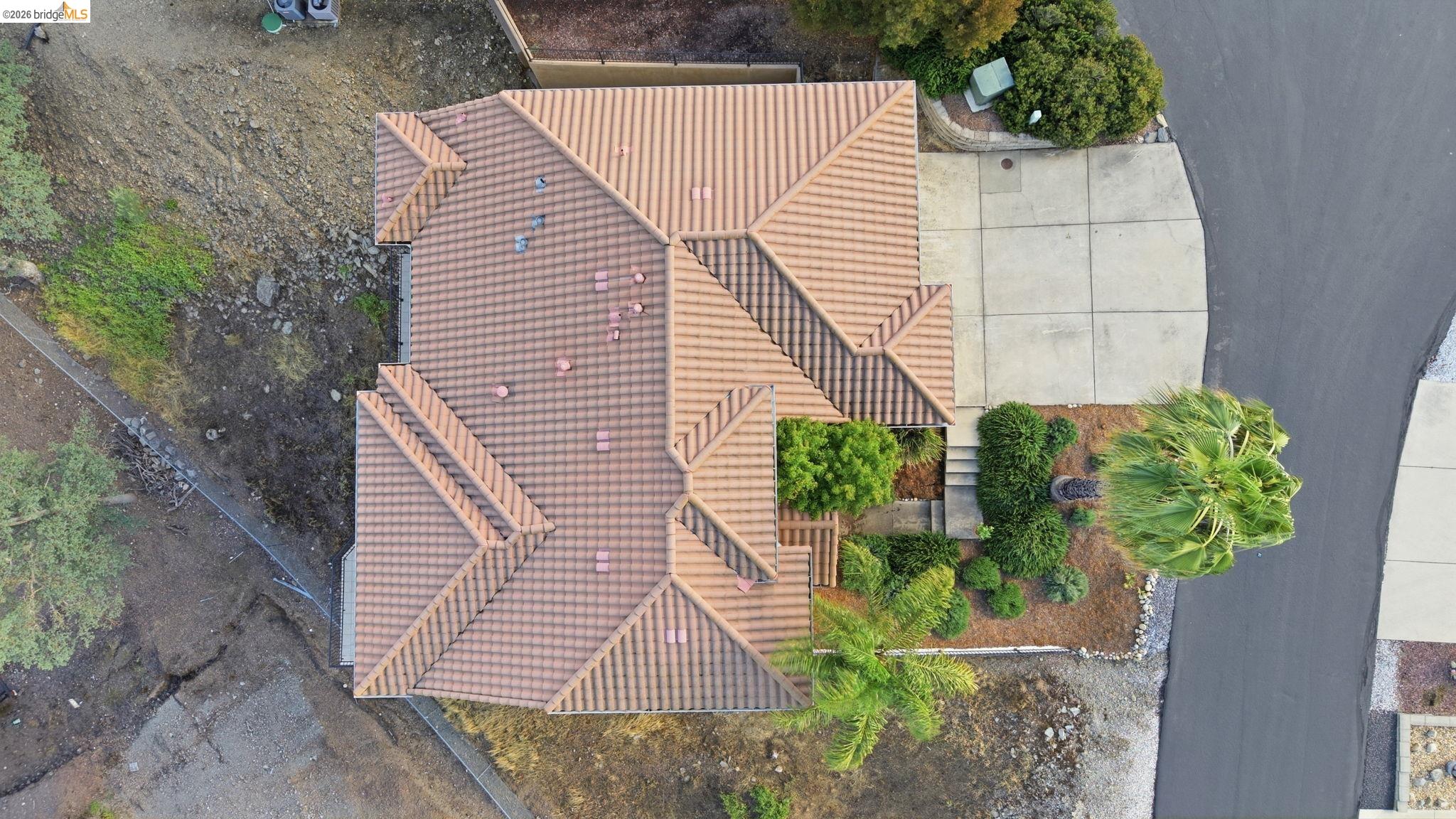 32 Apollo Ln