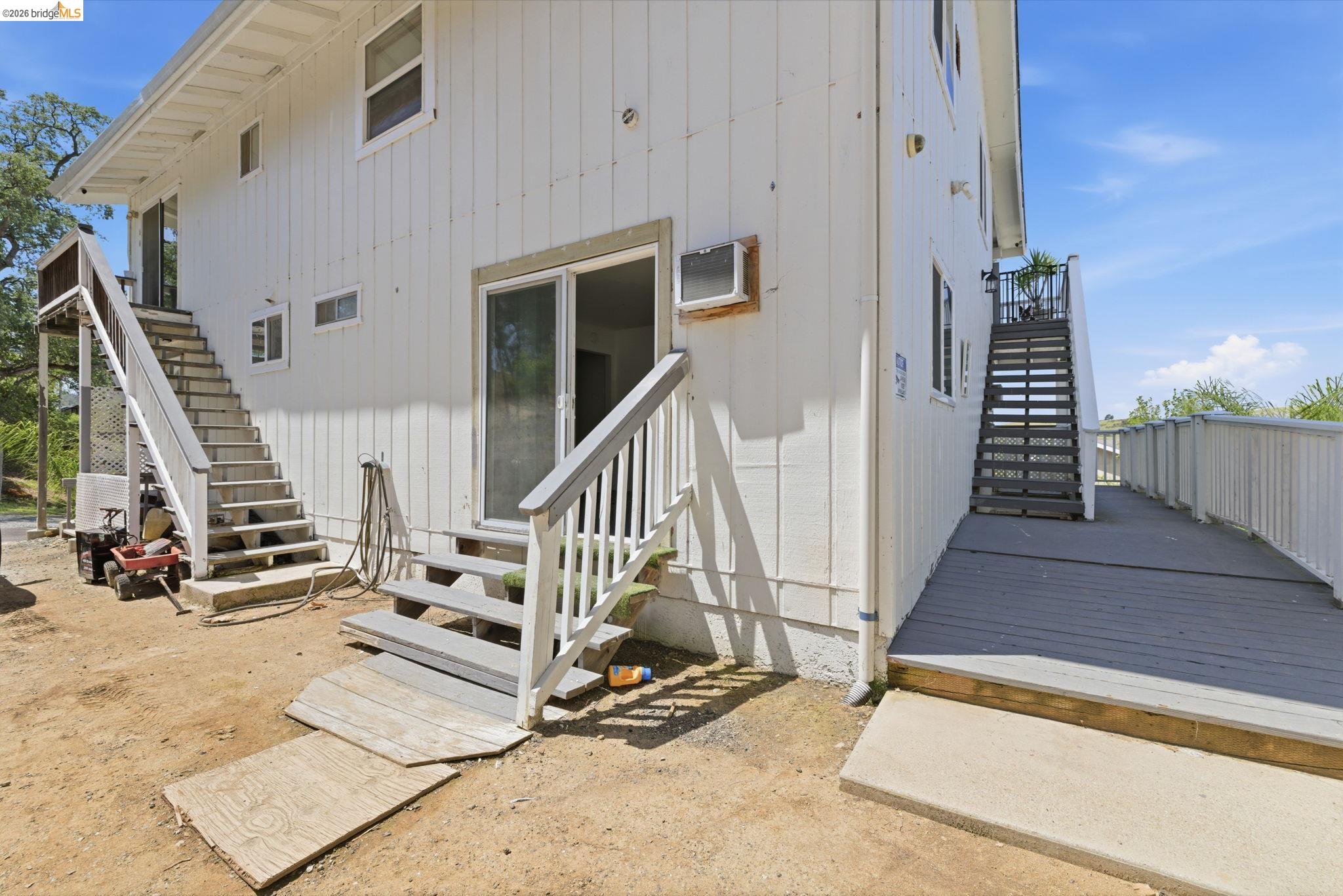 609 Dolores Way