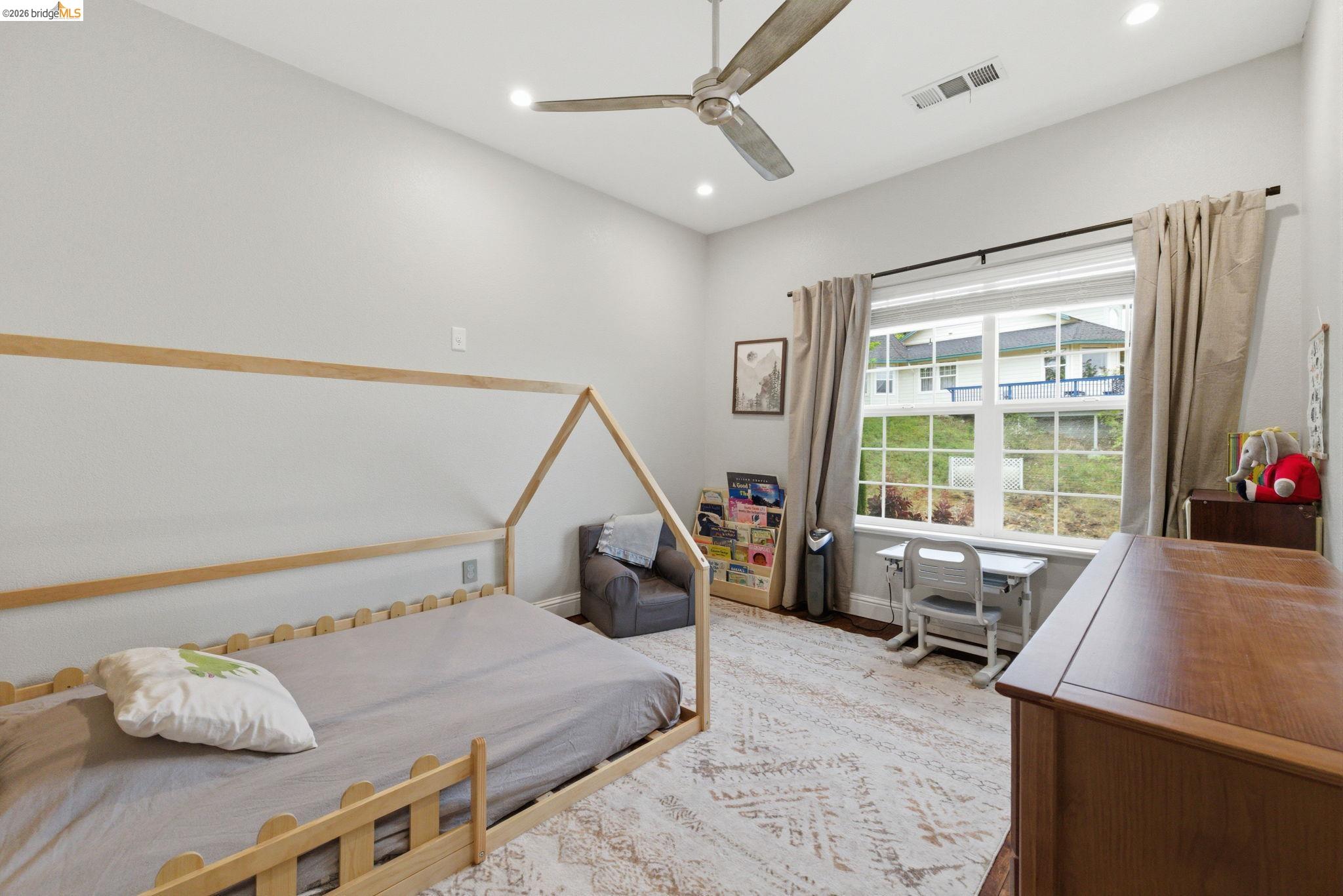 552 Morning Star Dr