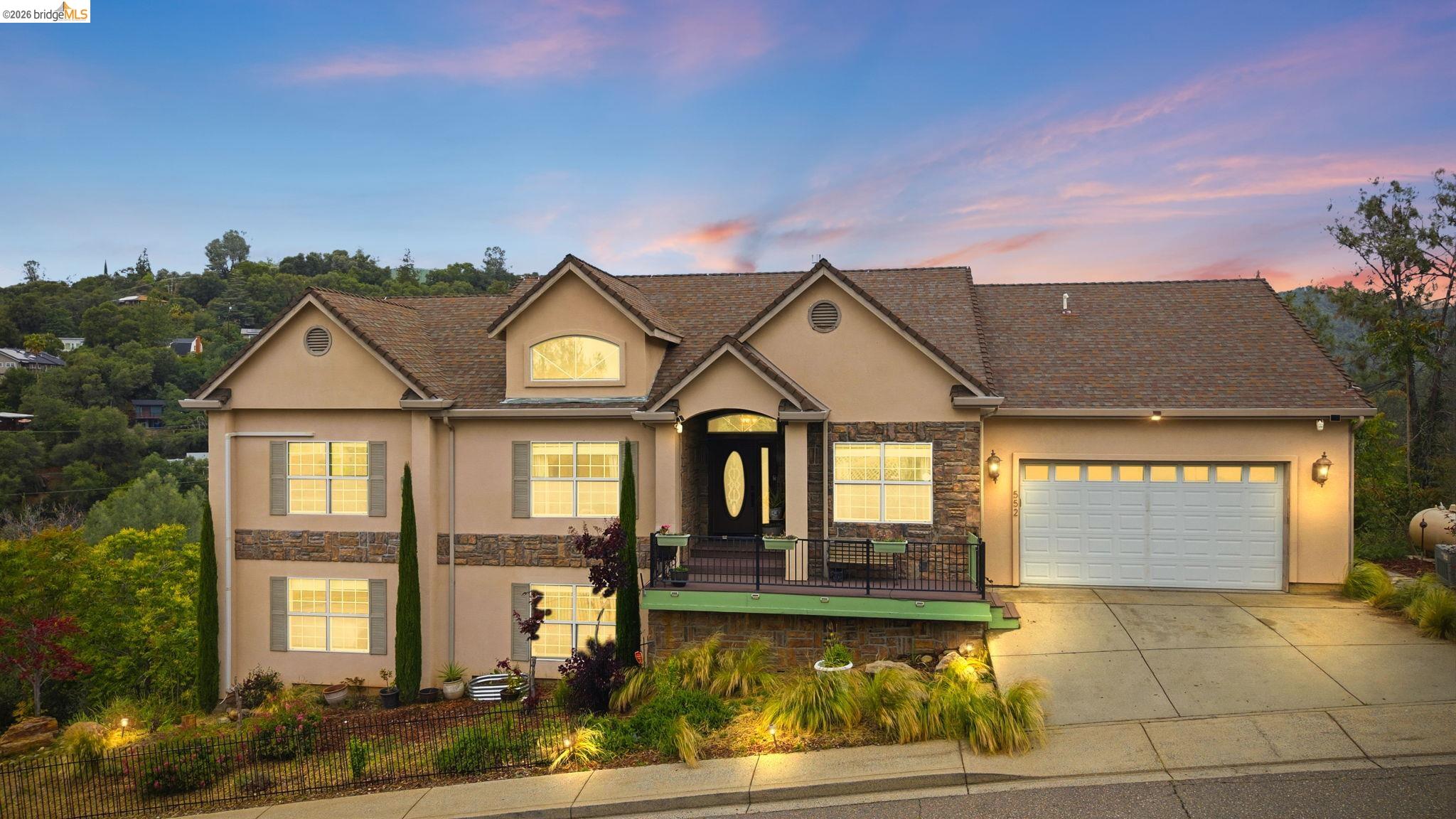552 Morning Star Dr