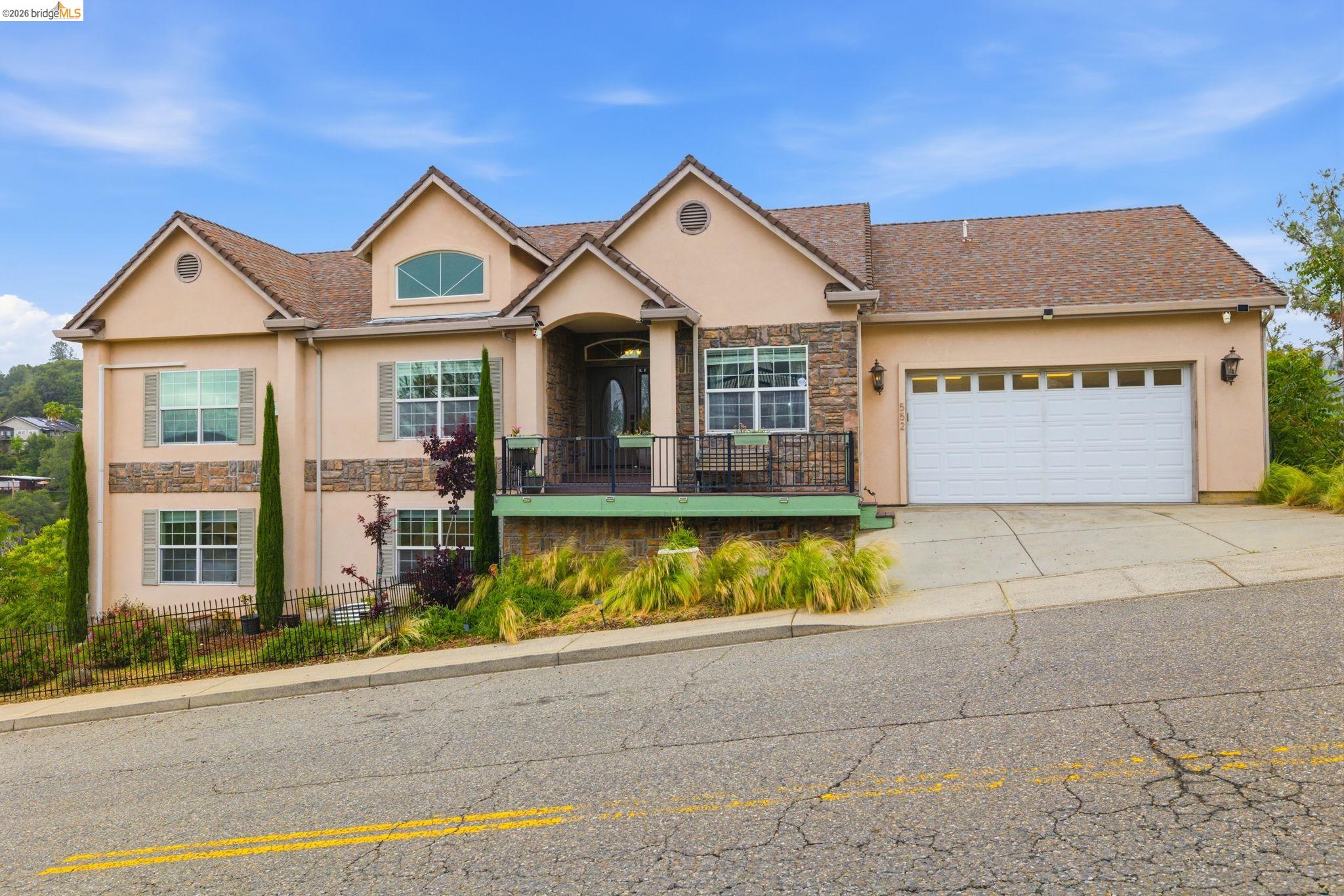 552 Morning Star Dr