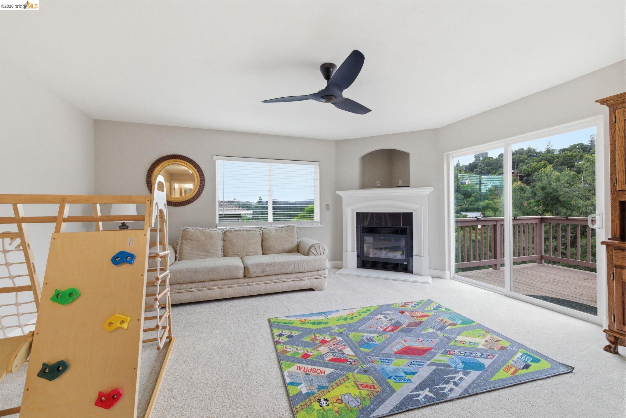 552 Morning Star Dr