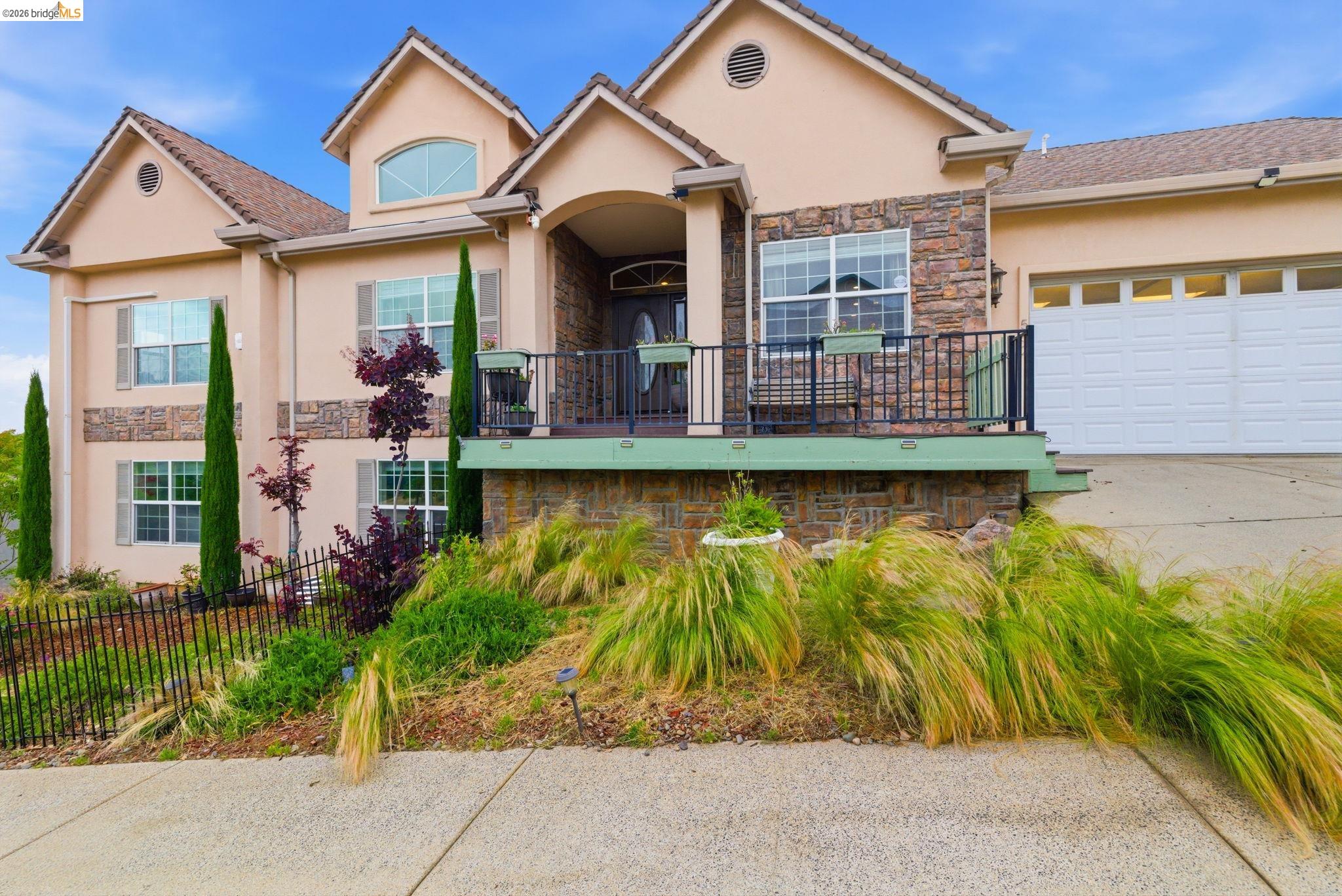 552 Morning Star Dr