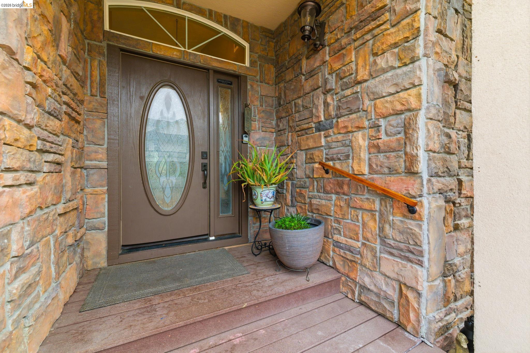 552 Morning Star Dr