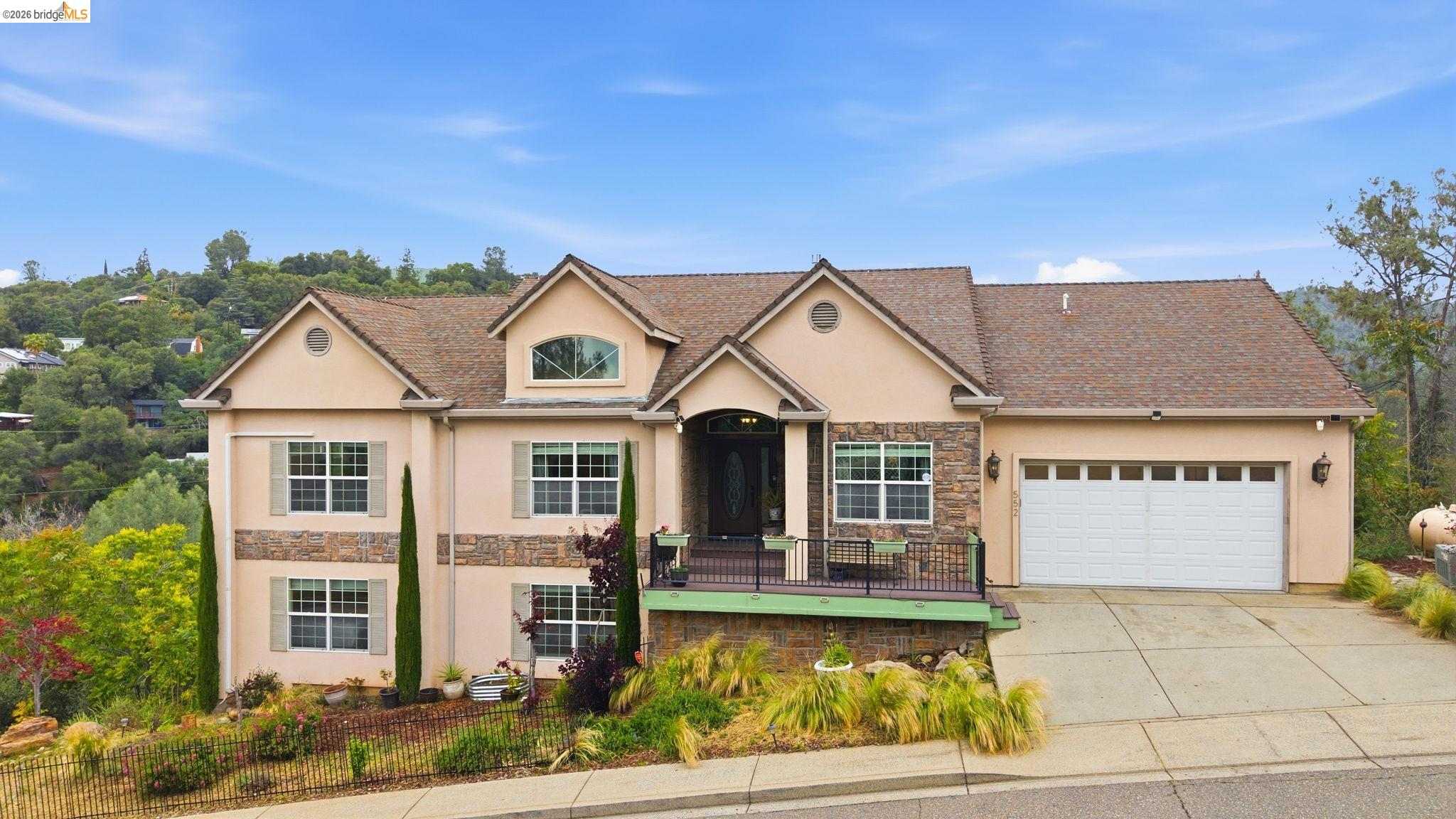 552 Morning Star Dr