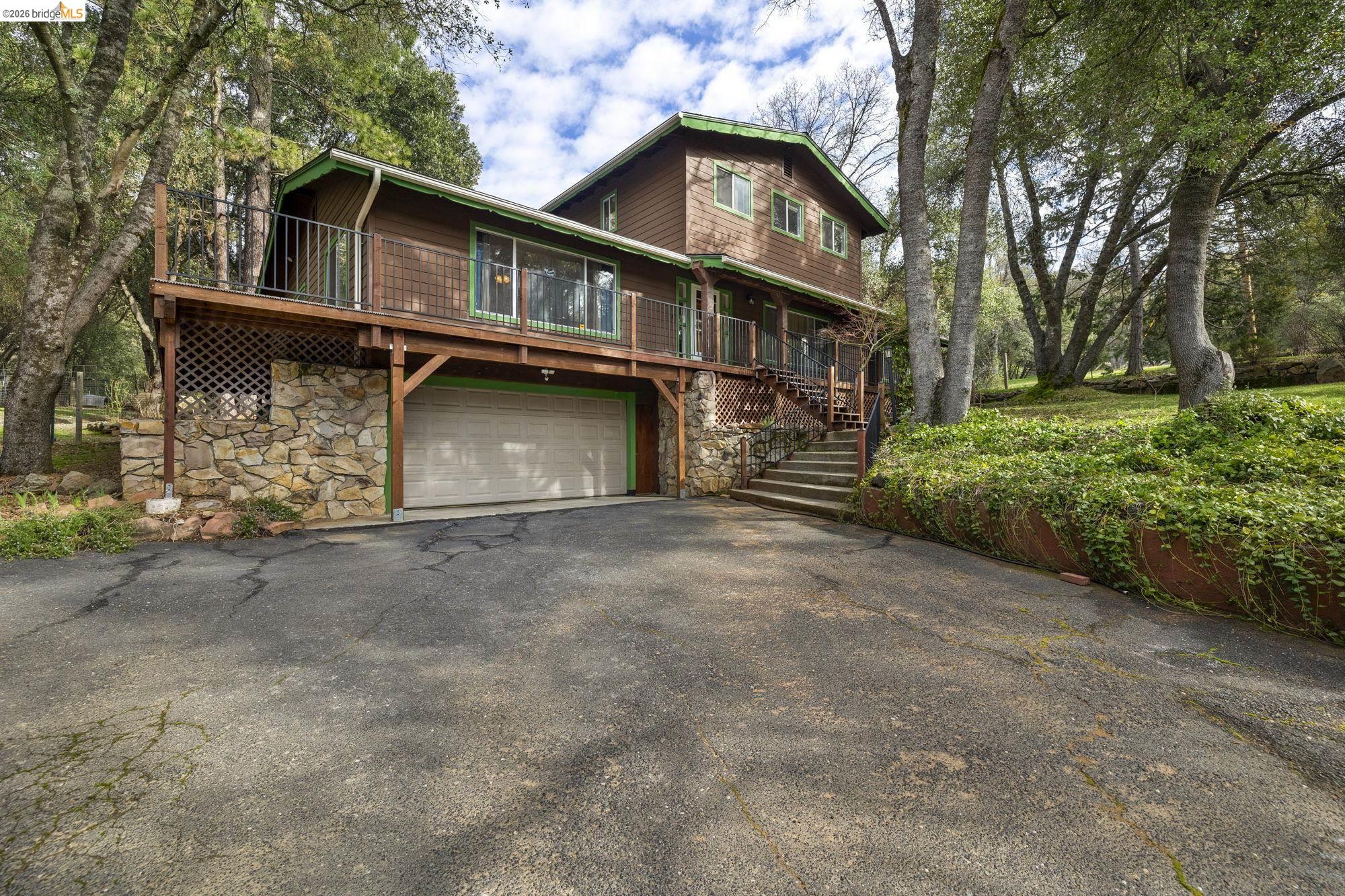 21550 Phoenix Lake Rd