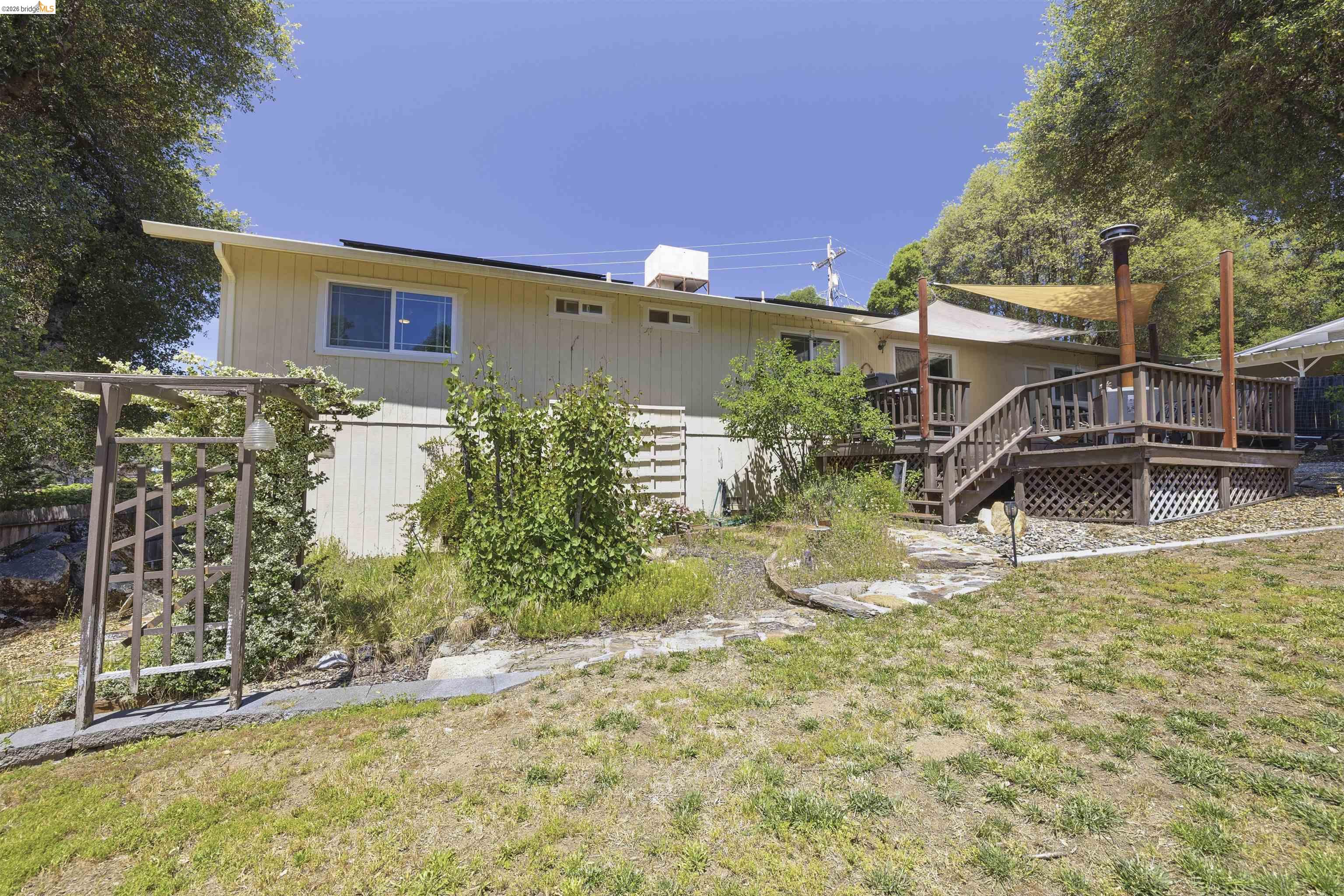 21781 Paseo De Los Portales