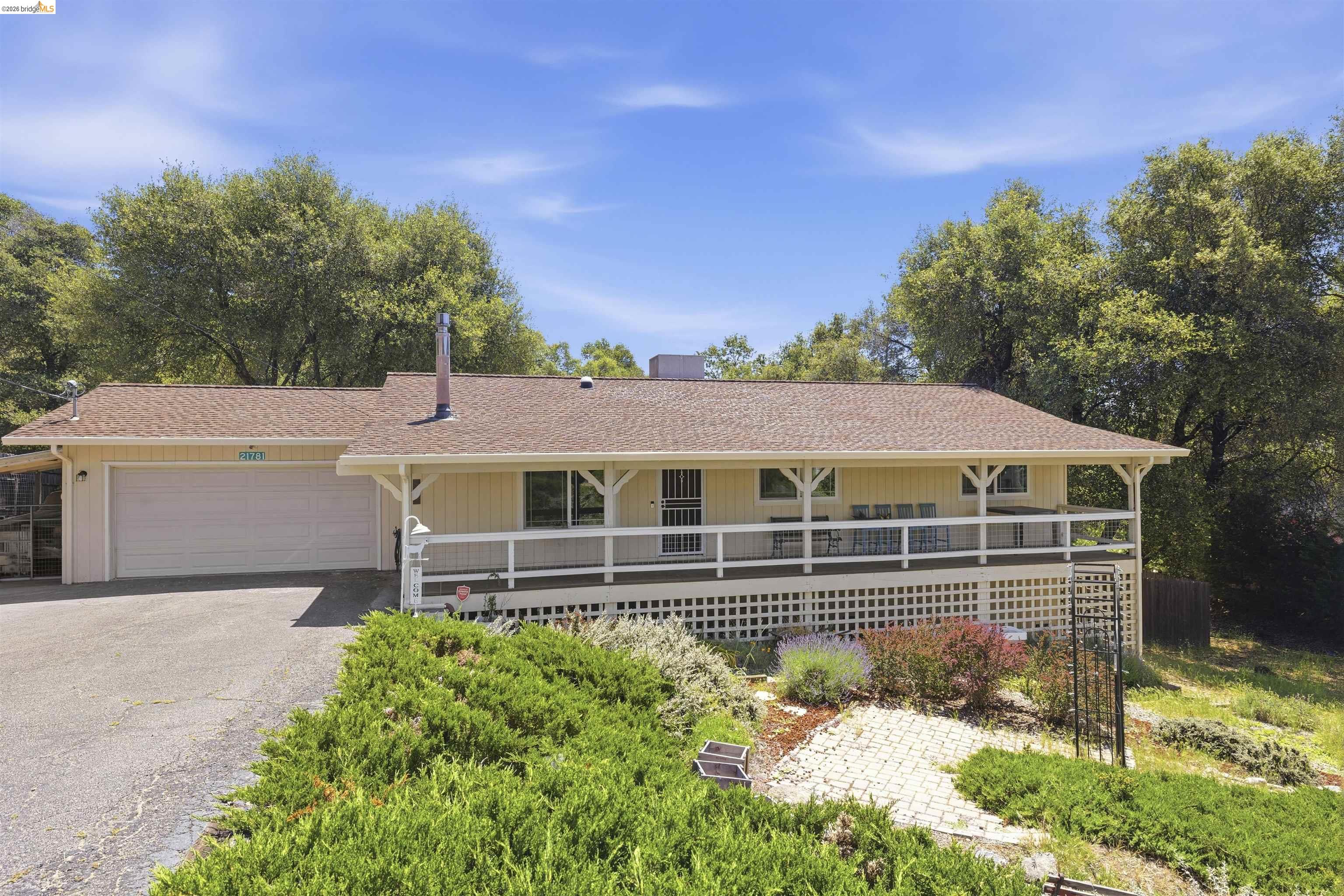 21781 Paseo De Los Portales