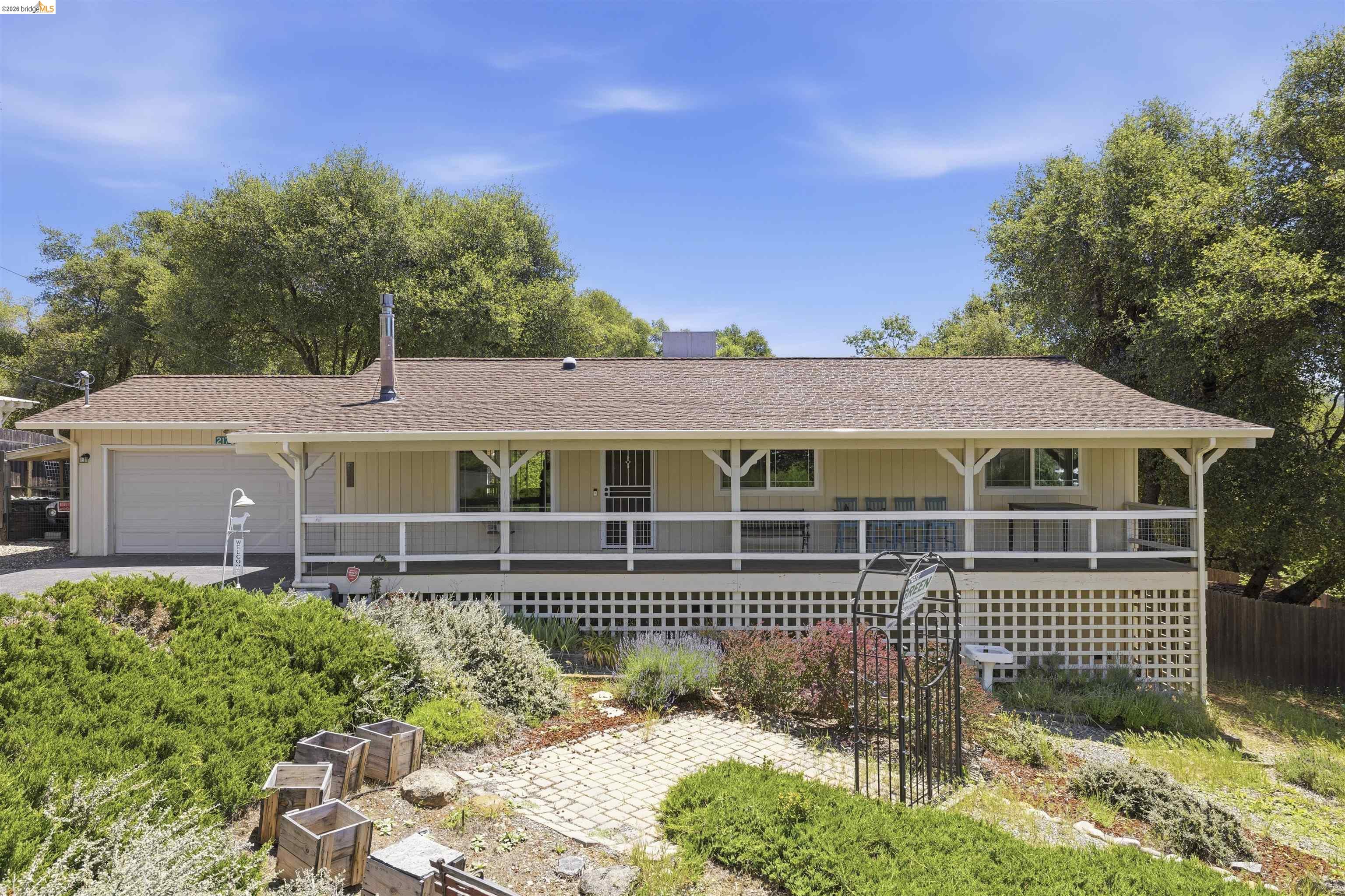 21781 Paseo De Los Portales