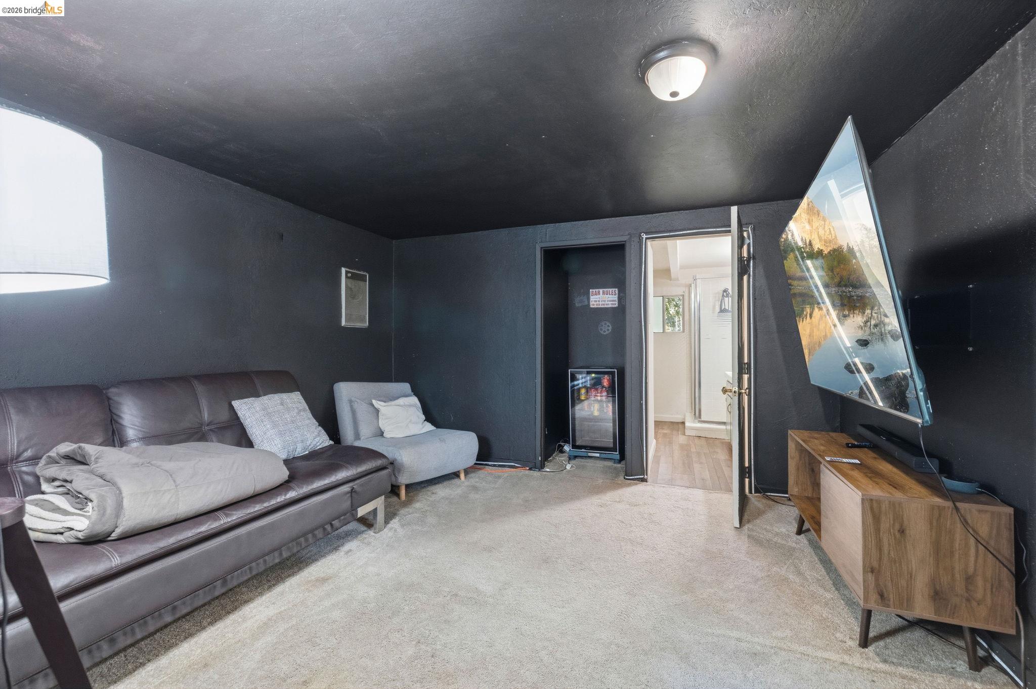 23420 Tanager Dr